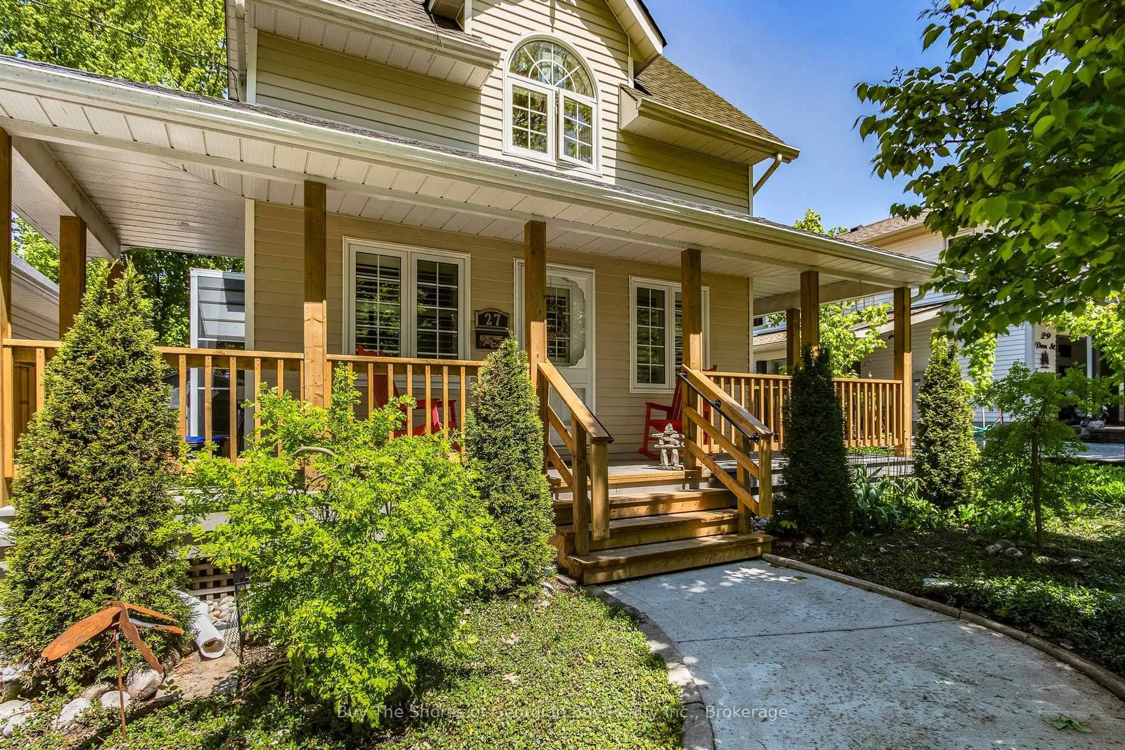 Unknown for 27 Don St, Penetanguishene Ontario L9M 1E5