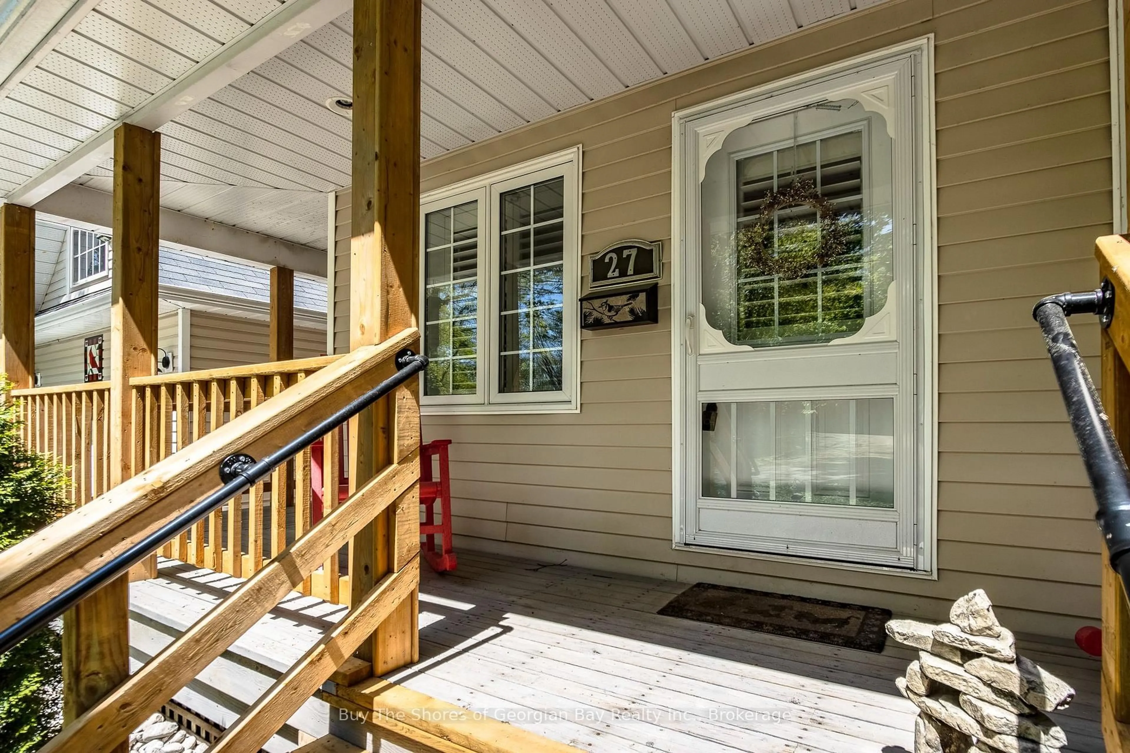 Unknown for 27 Don St, Penetanguishene Ontario L9M 1E5