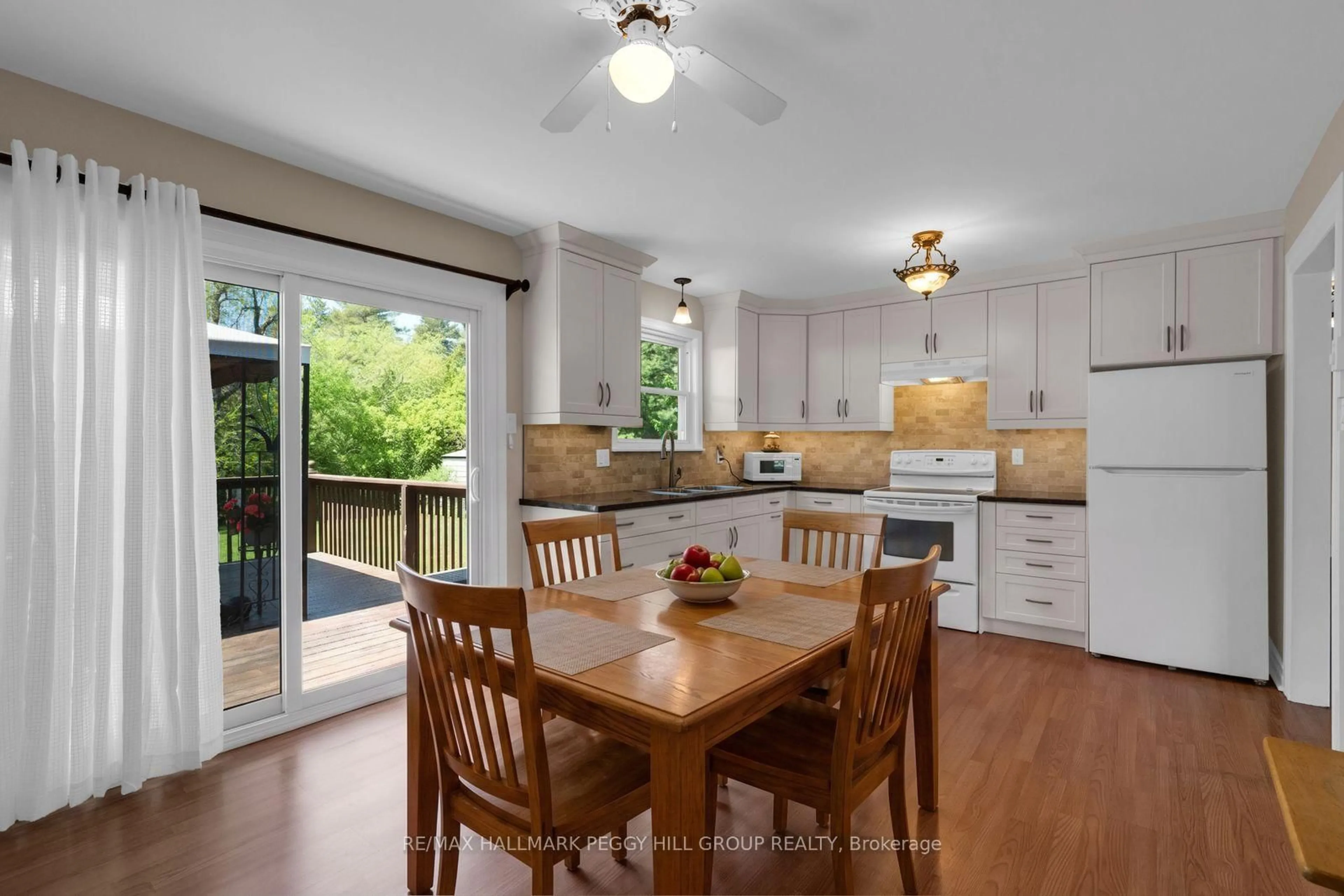 Open concept kitchen, unknown for 3644 Baldwick Lane, Springwater Ontario L0M 1T0
