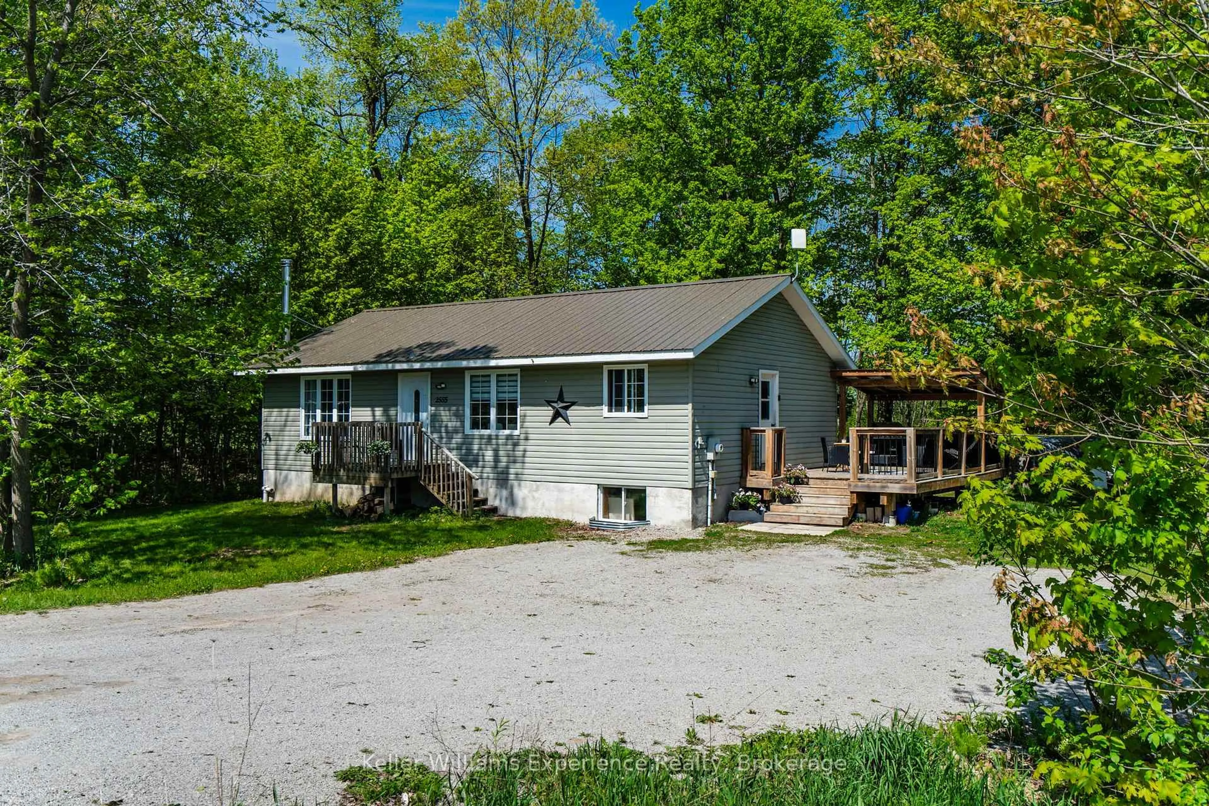 Unknown for 2555 Hodgins Rd, Severn Ontario L0K 2C0