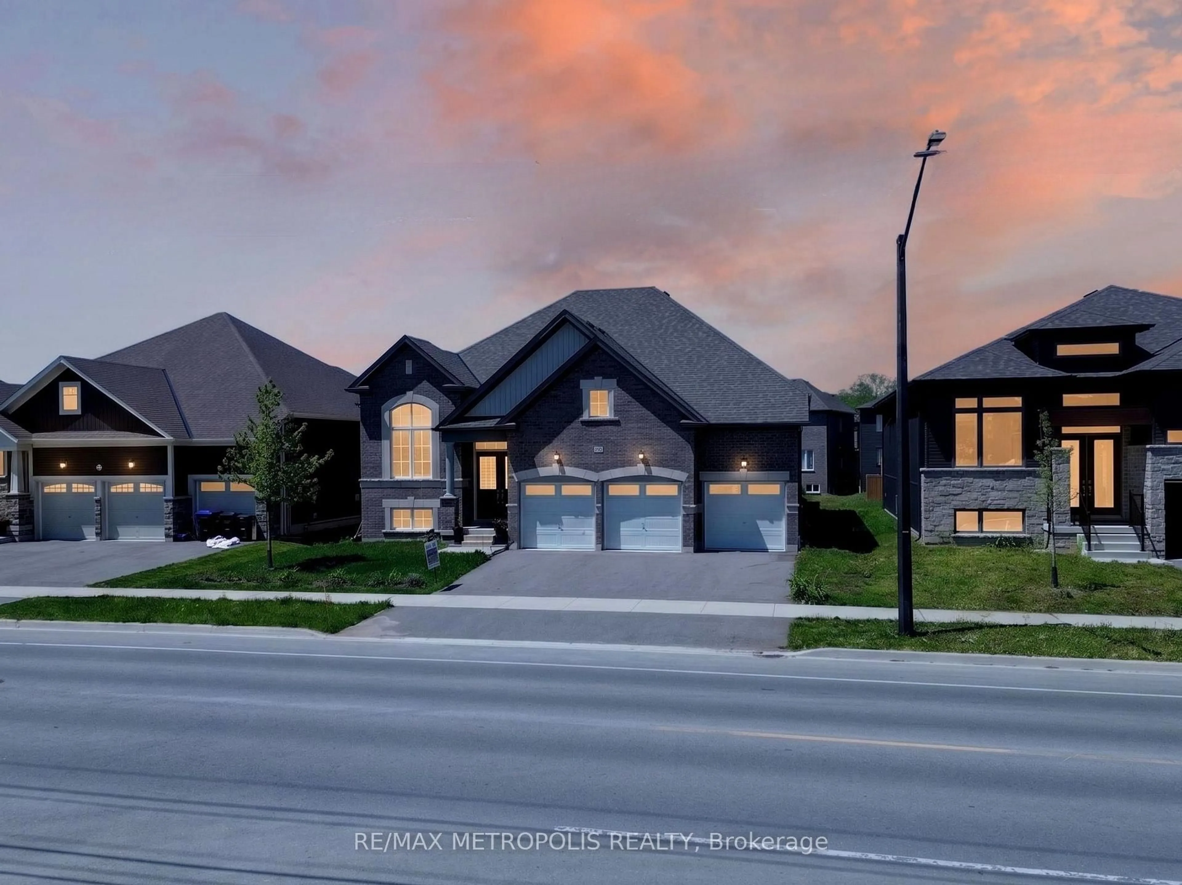 Home with brick exterior material, street for 298 Ramblewood Dr, Wasaga Beach Ontario L9Z 2B2