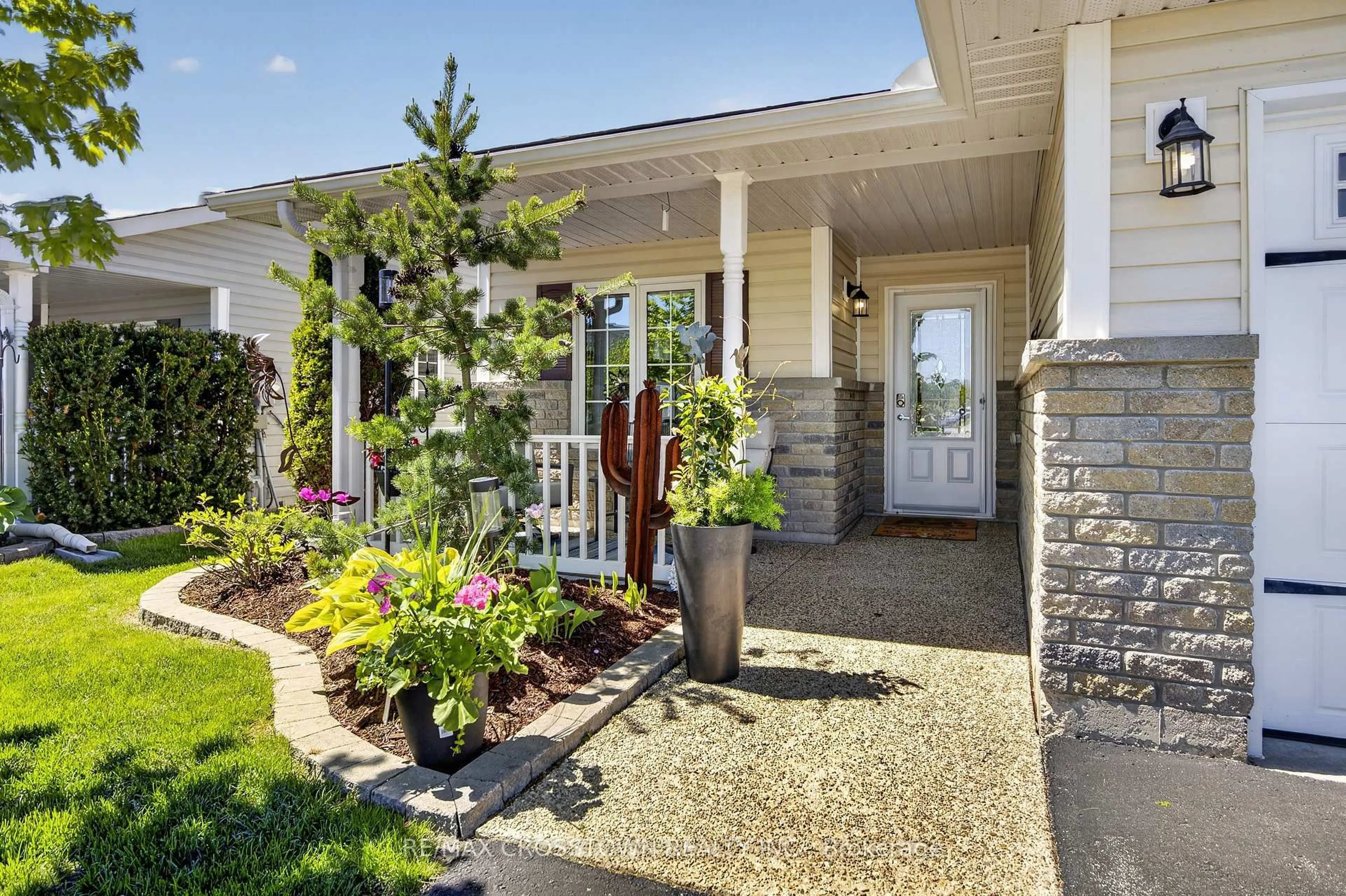 Unknown for 8 NEW YORK Ave, Wasaga Beach Ontario L9Z 3A8