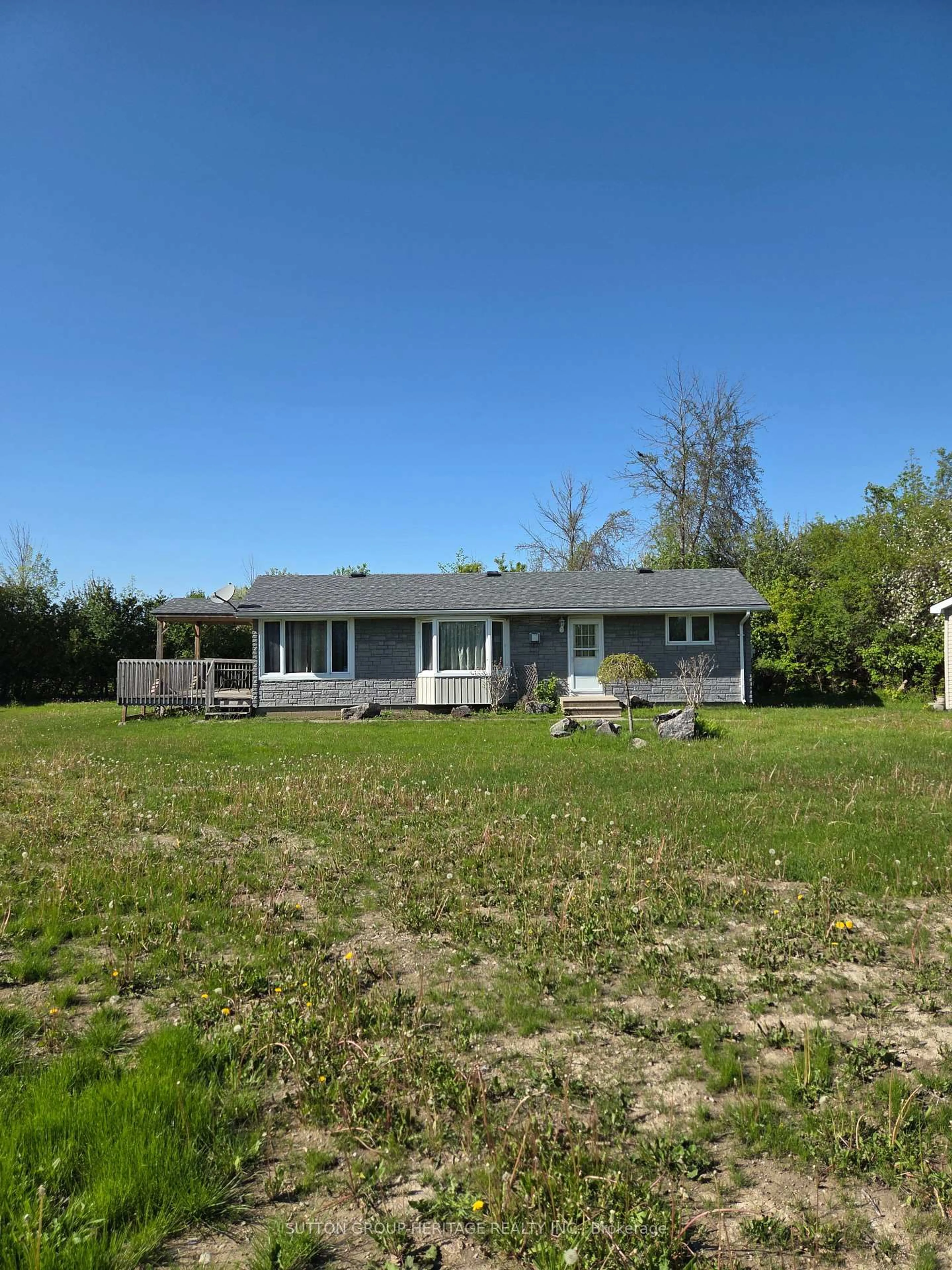 A pic from outside/outdoor area/front of a property/back of a property/a pic from drone, unknown for 2900 Concession Rd A Rd, Ramara Ontario L0K 1B0