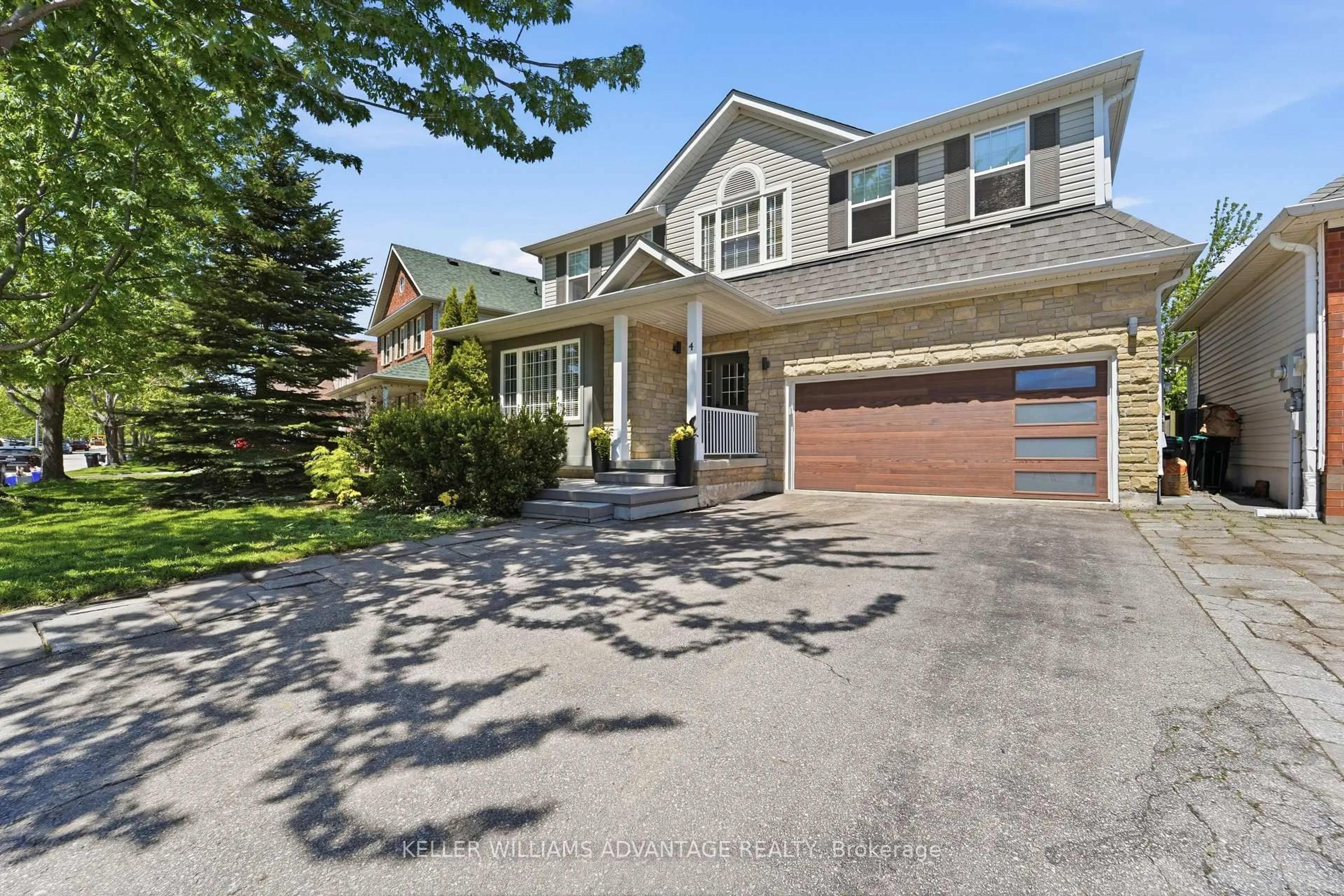 Home with brick exterior material, street for 4 Cranberry Lane, Barrie Ontario L4N 0Z1