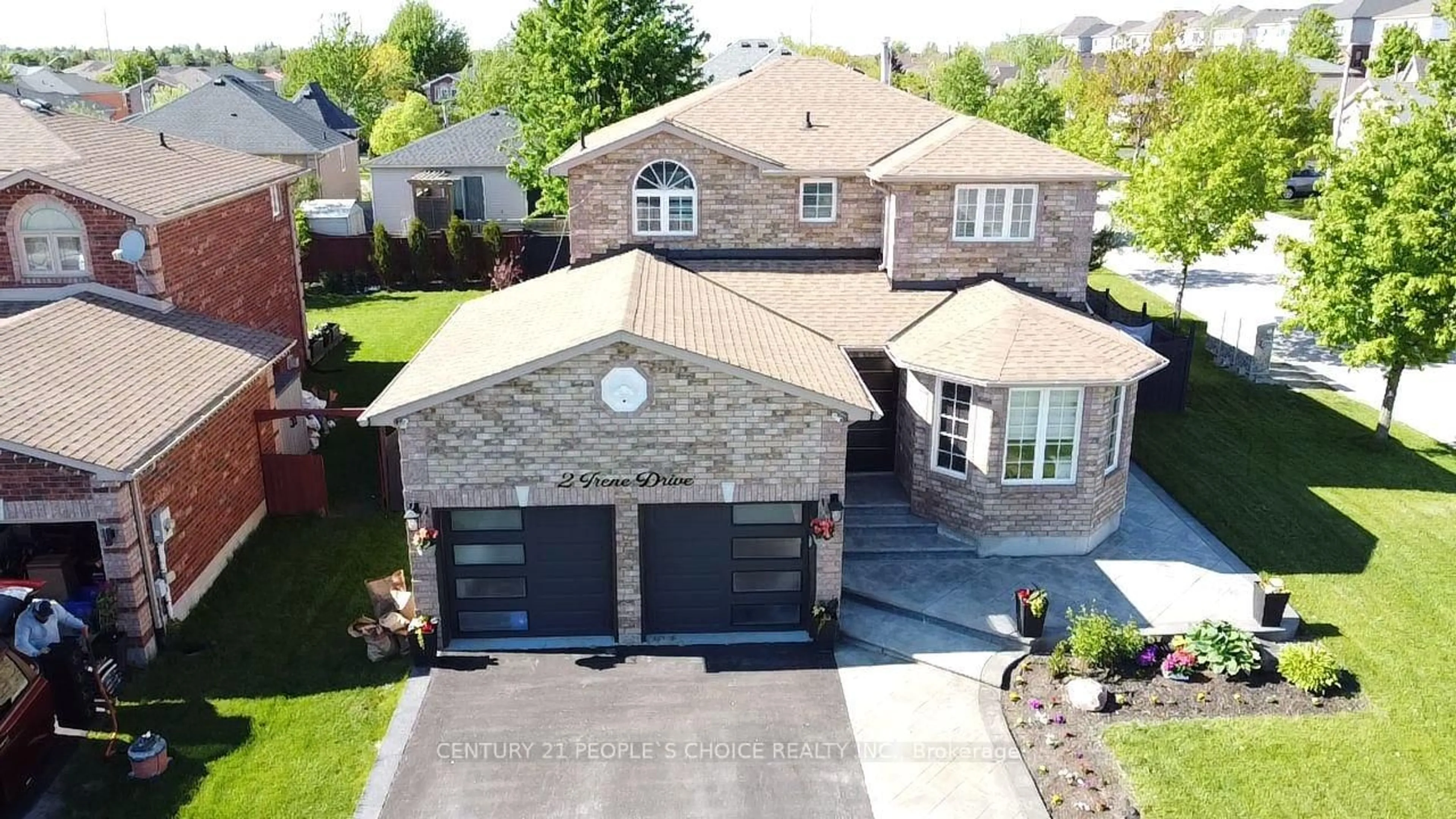 Home with brick exterior material, street for 2 Irene Dr, Barrie Ontario L4N 0Y7