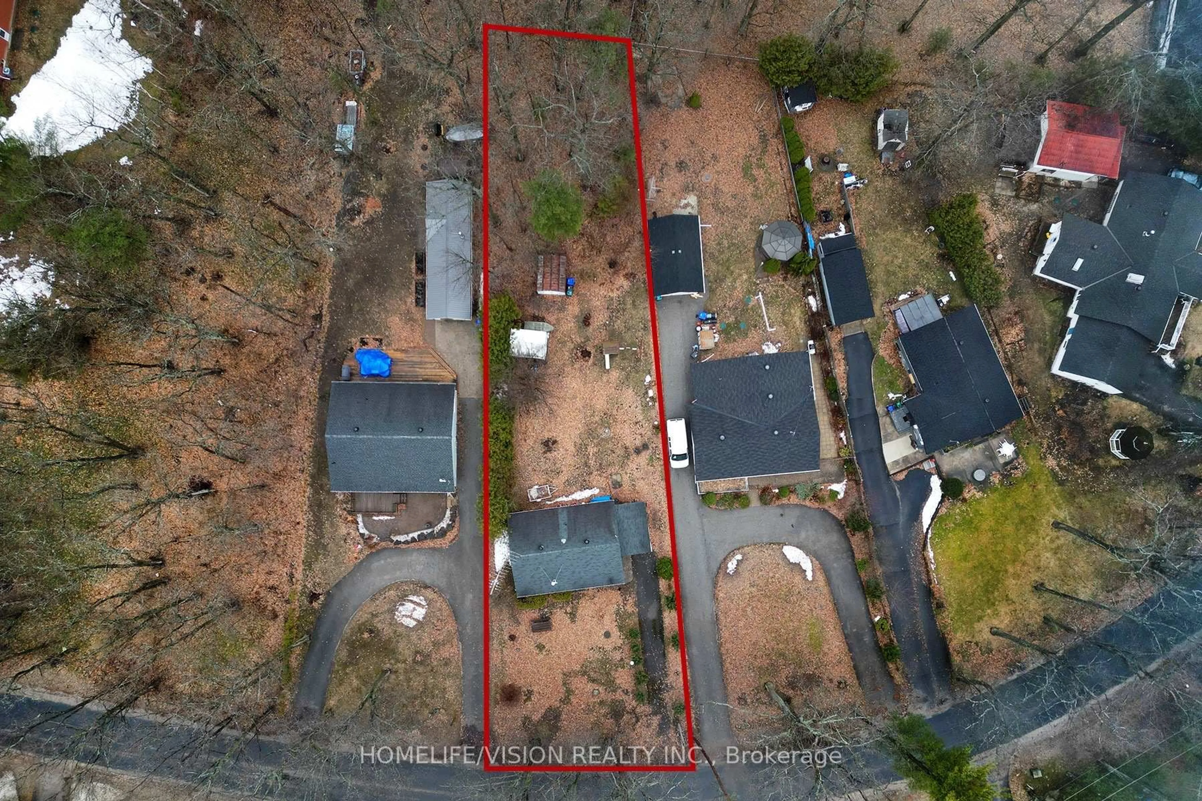 A pic from outside/outdoor area/front of a property/back of a property/a pic from drone, street for 1807 Tiny Beaches Rd, Tiny Ontario L0L 1P1