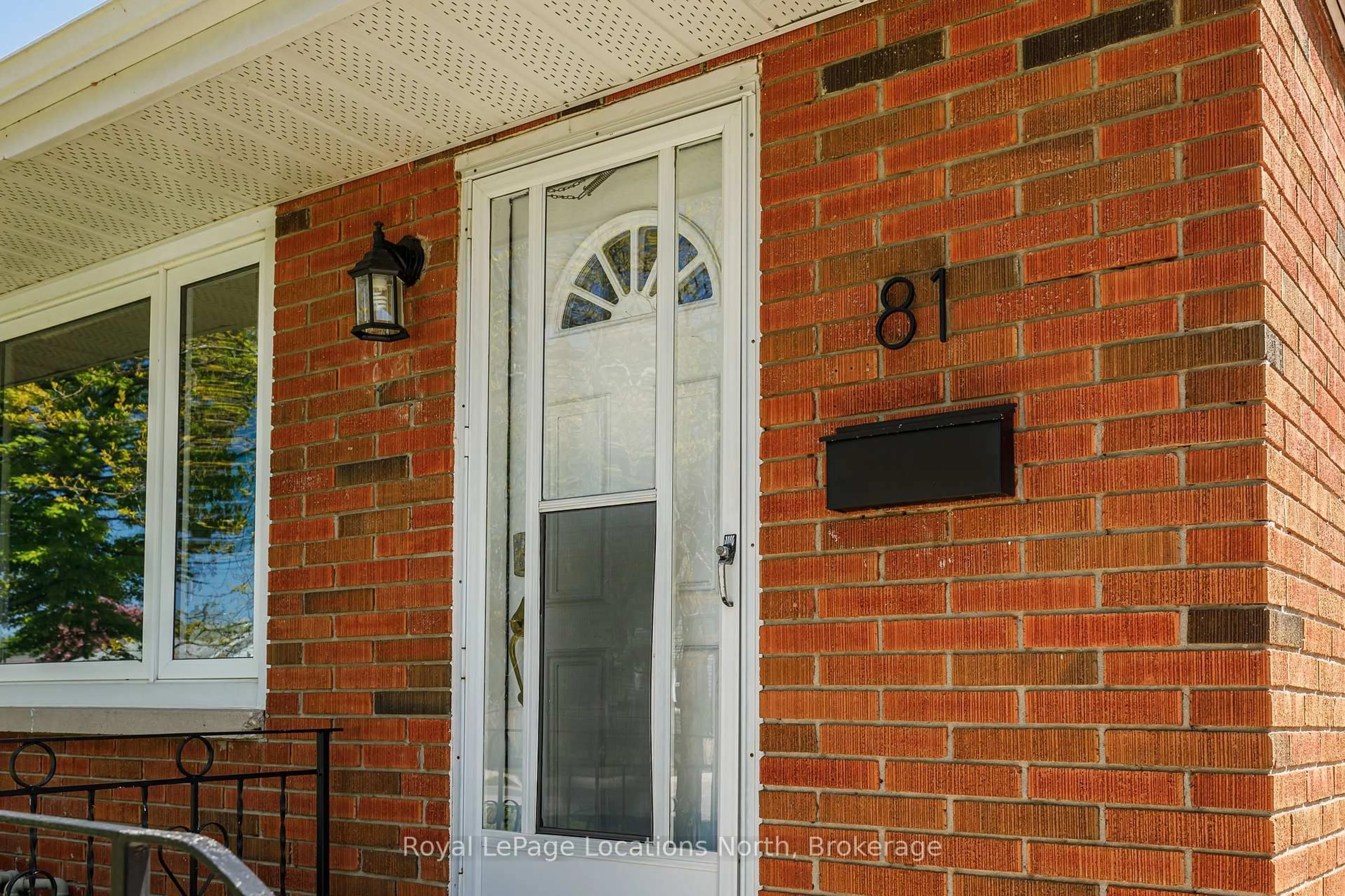 Home with brick exterior material, street for 81 Peel St, Collingwood Ontario L9Y 3V5
