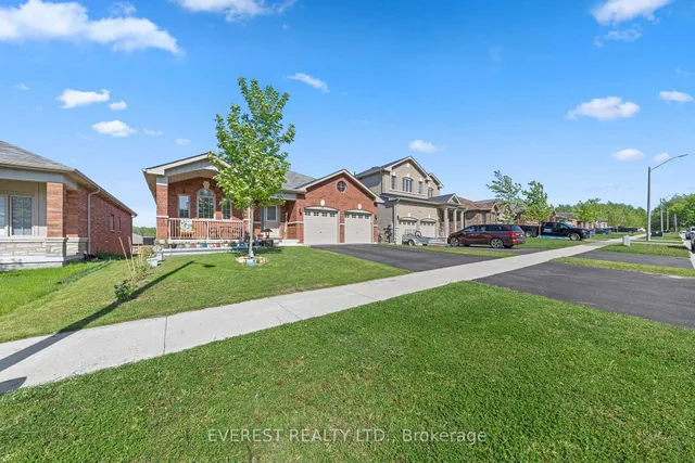 14 Hewson St, Penetanguishene 4