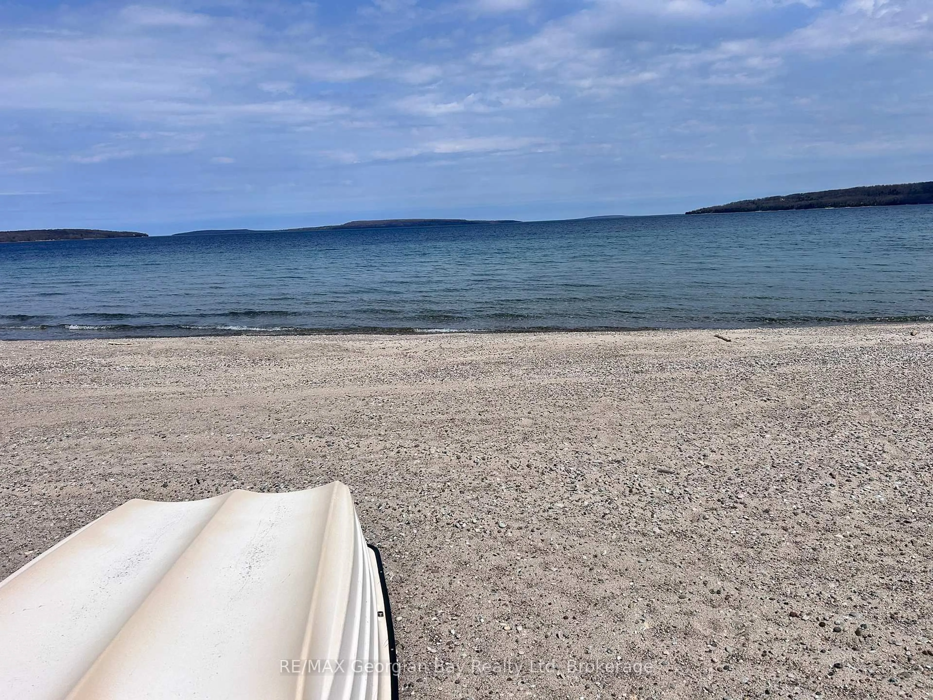 Blurry image for 681 Mkade Kegwin Miikan Rd, Christian Island 30 Ontario L9M 0A9