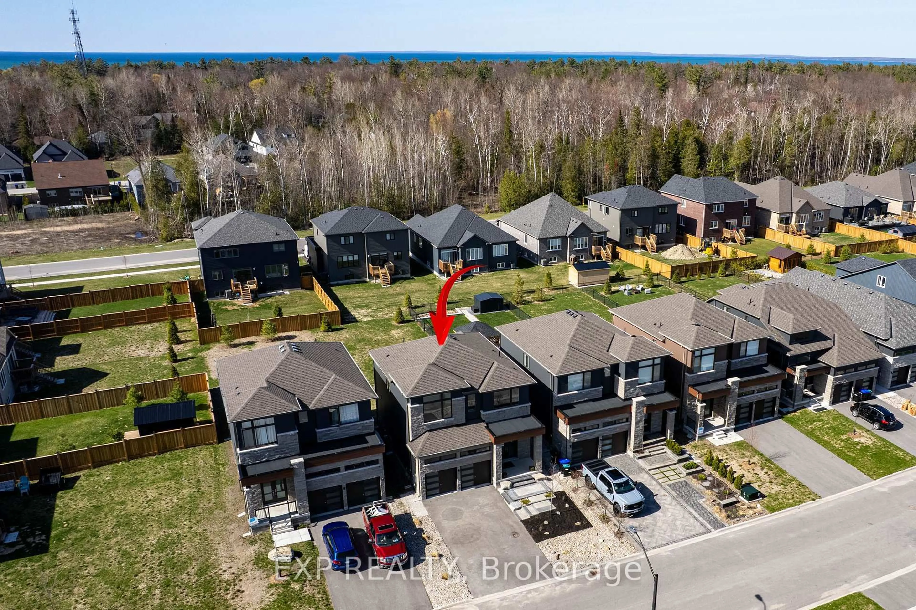 A pic from outside/outdoor area/front of a property/back of a property/a pic from drone, water/lake/river/ocean view for 46 Simona Ave, Wasaga Beach Ontario L9Z 0L3