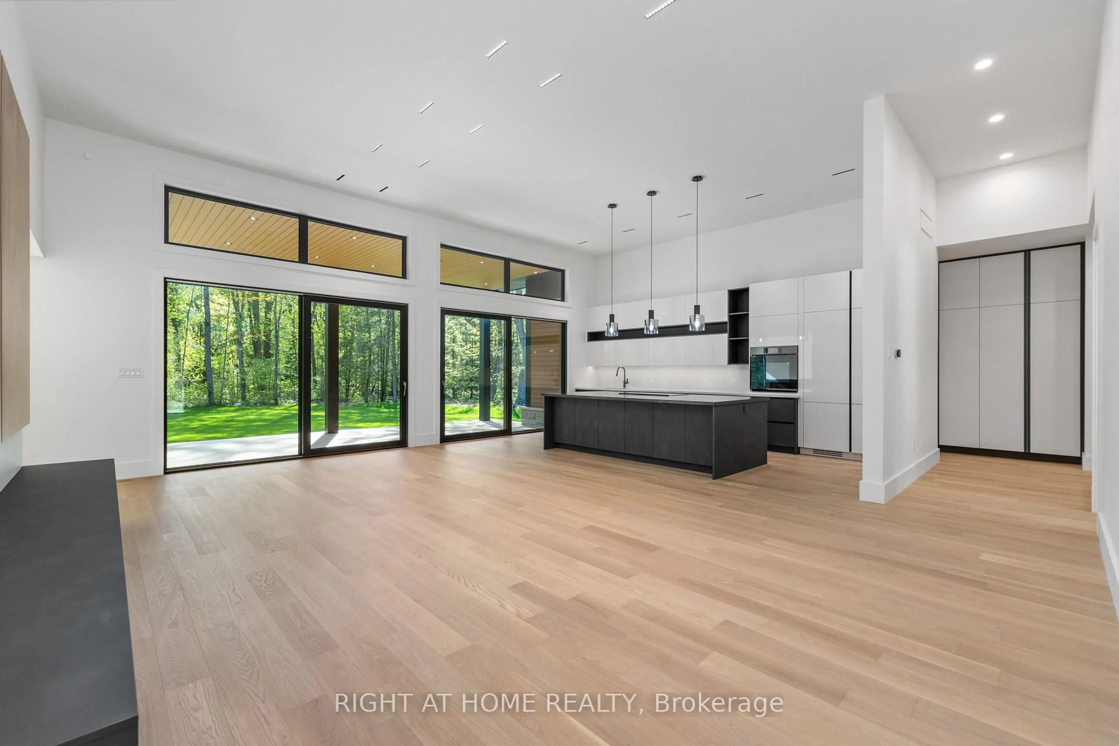 Open concept kitchen, unknown for 1318 Tiny Beaches Rd, Tiny Ontario L0L 2T0