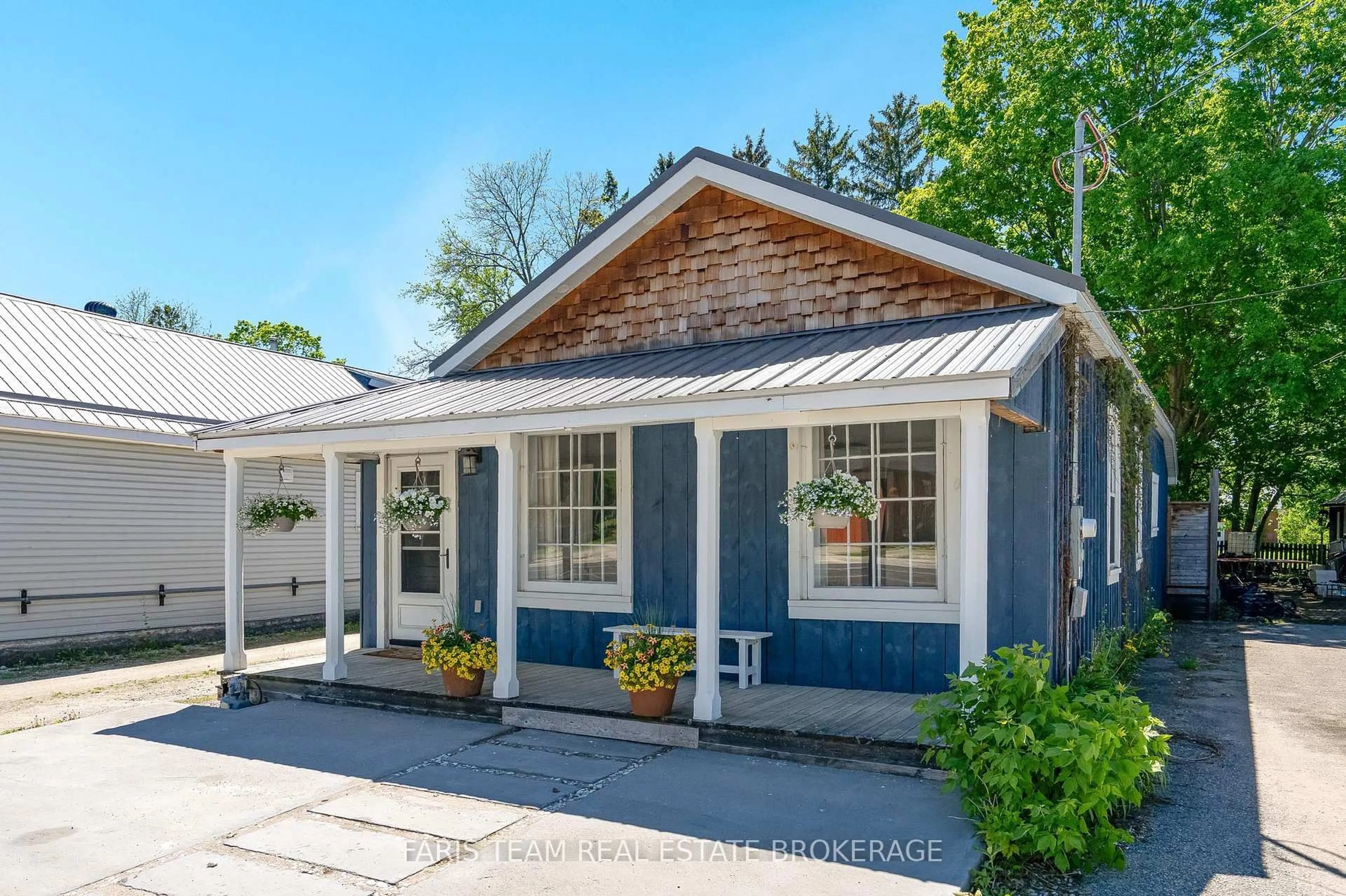 Home with vinyl exterior material, street for 4182 County Road 124, Clearview Ontario L0M 1P0