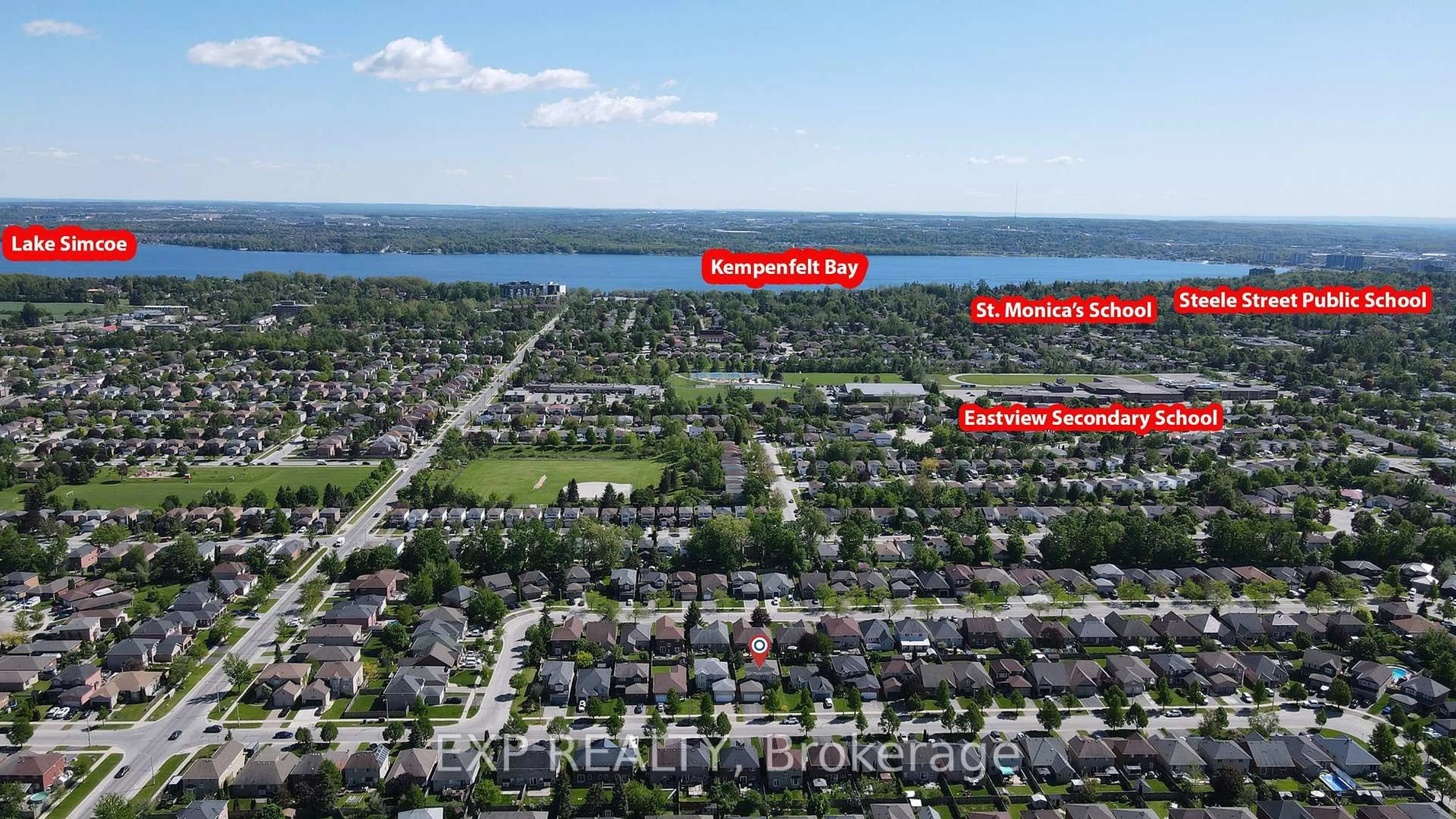 A pic from outside/outdoor area/front of a property/back of a property/a pic from drone, water/lake/river/ocean view for 121 Tunbridge Rd, Barrie Ontario L4M 6T1