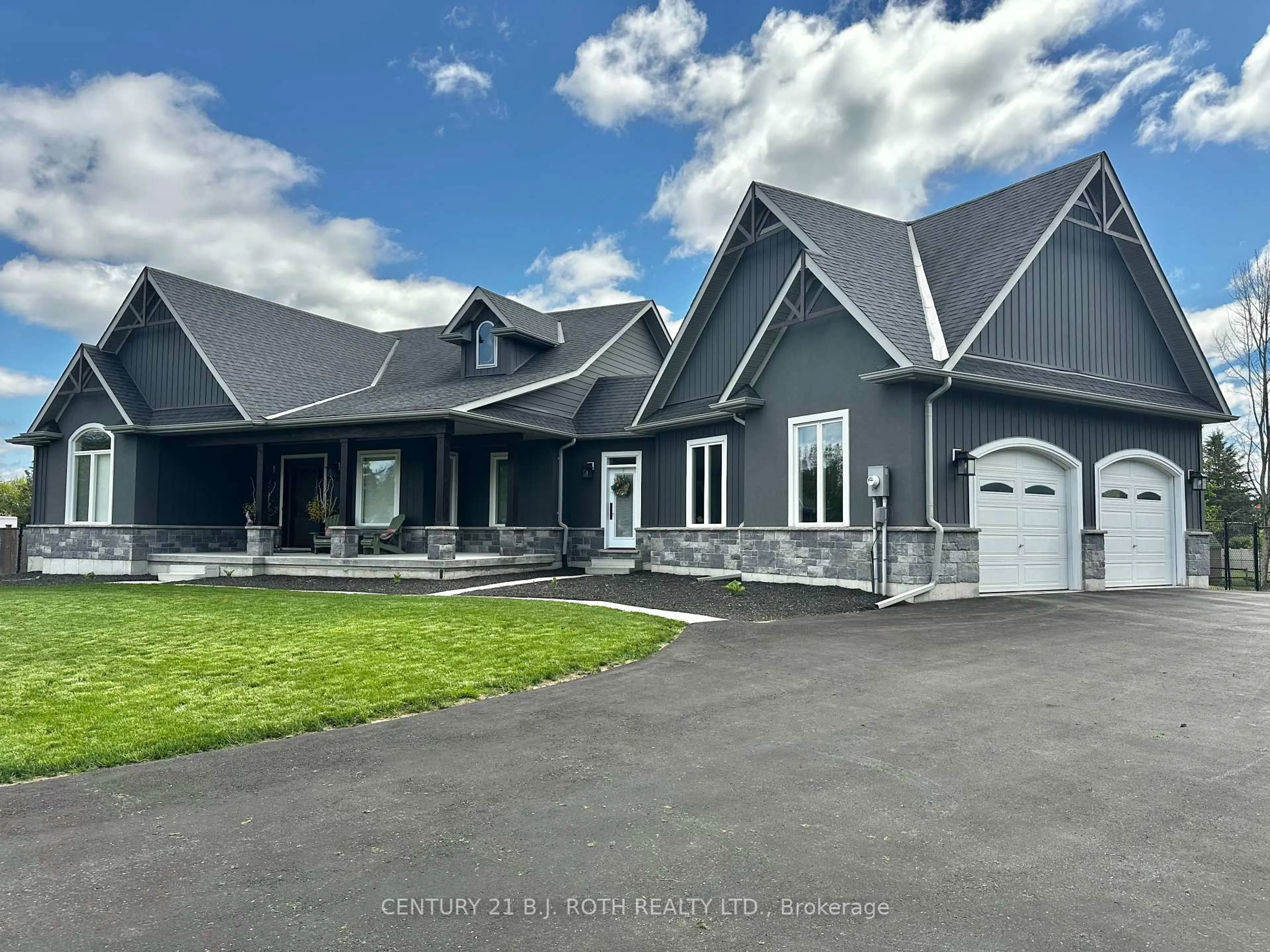 Unknown for 2228 Elana Dr, Severn Ontario L3V 0C2