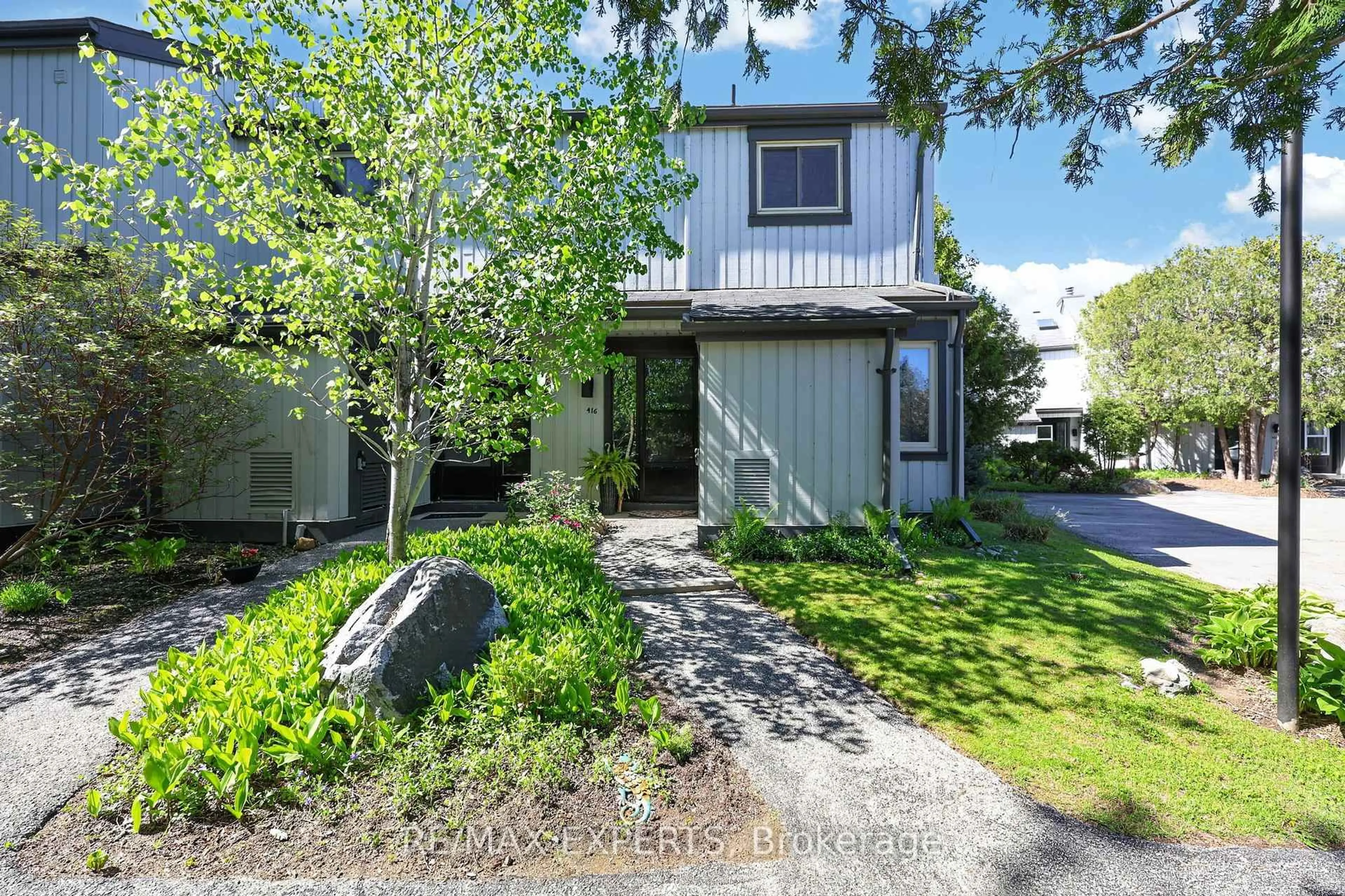 Unknown for 14 Dawson Dr #416, Collingwood Ontario L9Y 5B4
