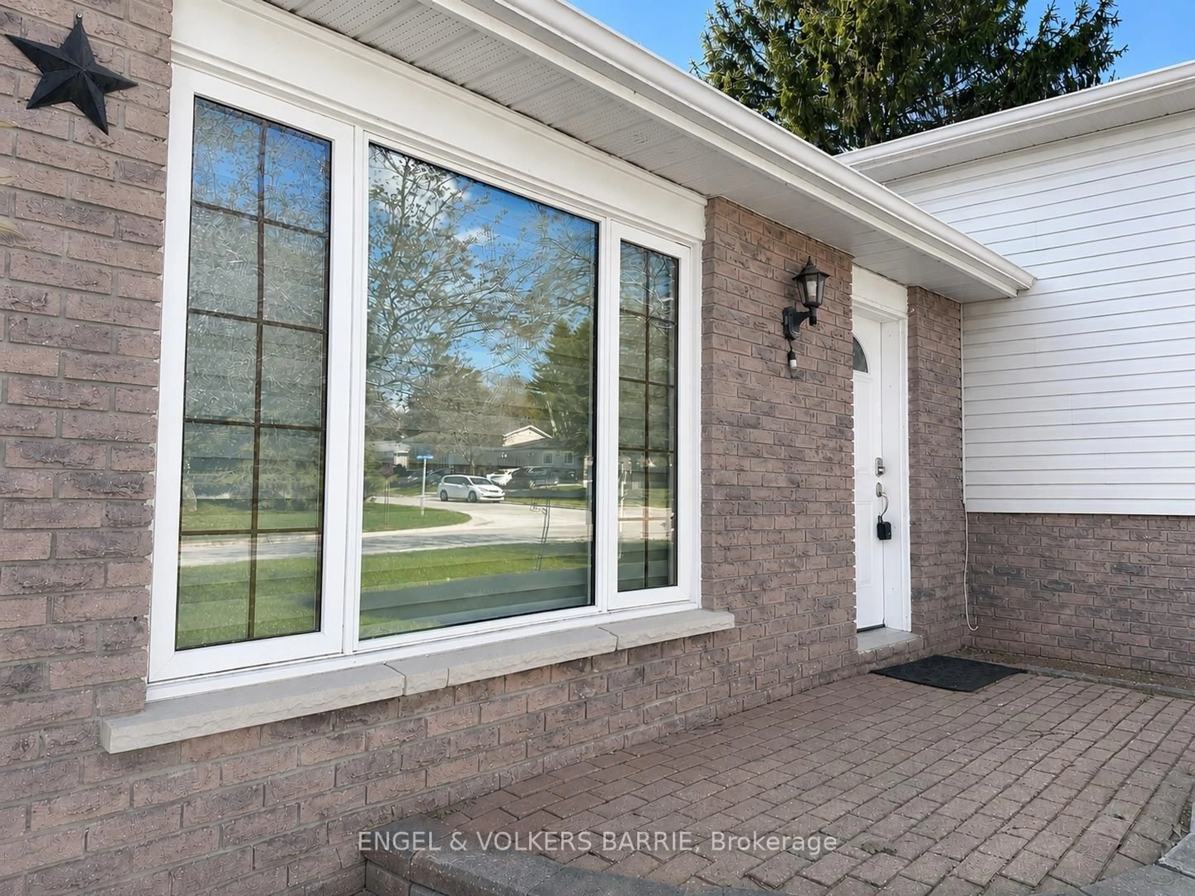 Unknown for 644 Algonquin Dr, Midland Ontario L4R 4R4
