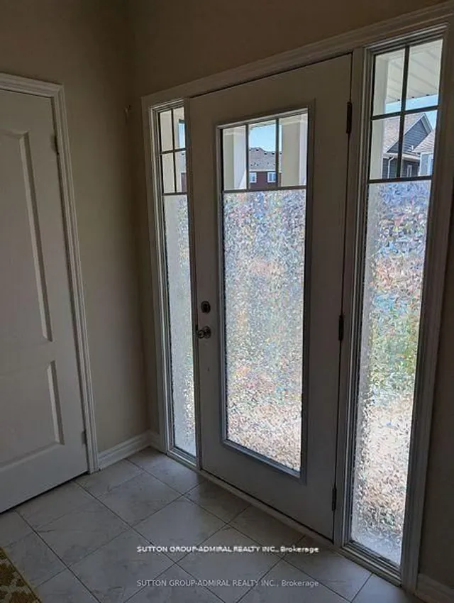 23 Hills Thistle Dr, Wasaga Beach 2