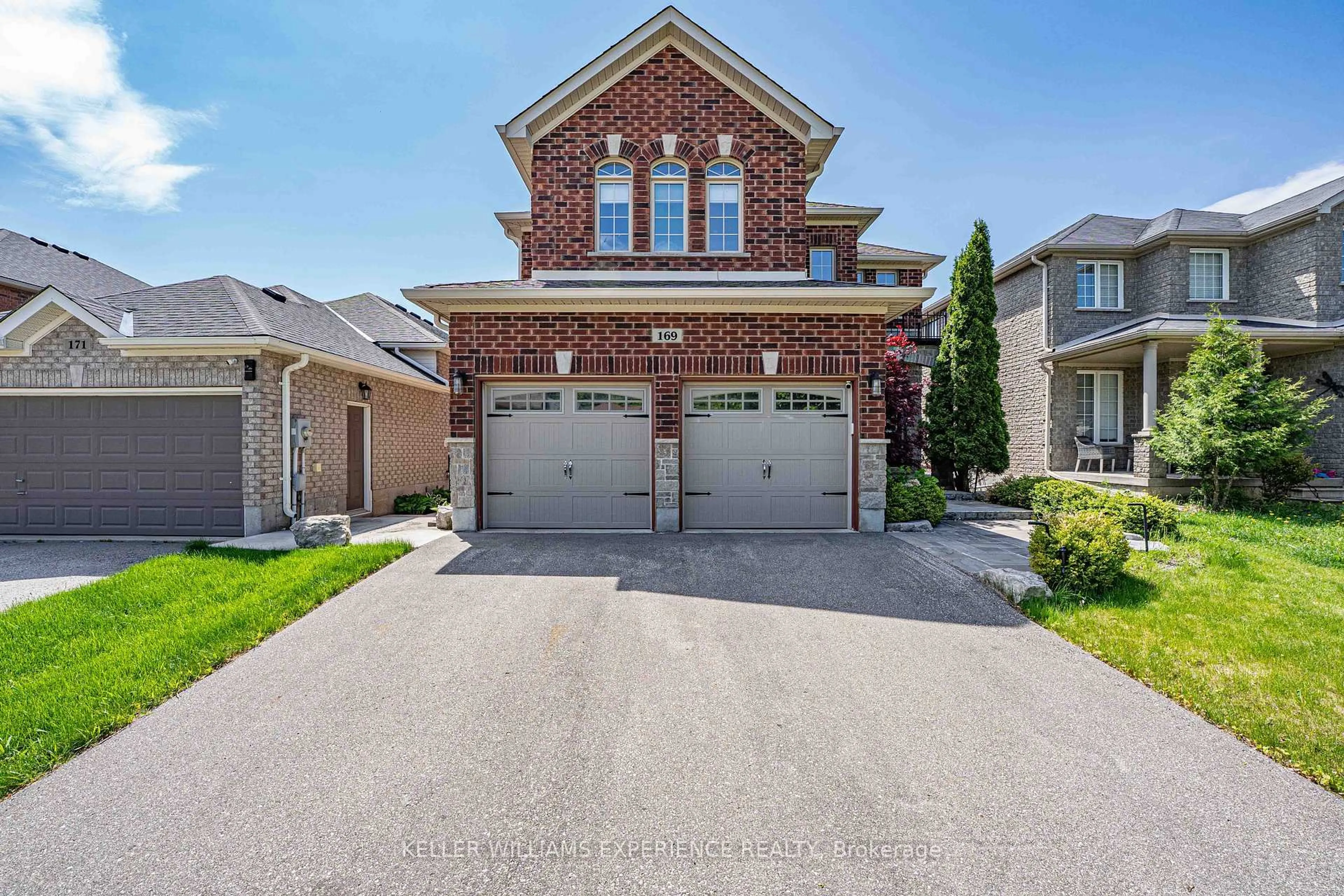 Home with brick exterior material, street for 169 Birkhall Pl, Barrie Ontario L4N 0K9