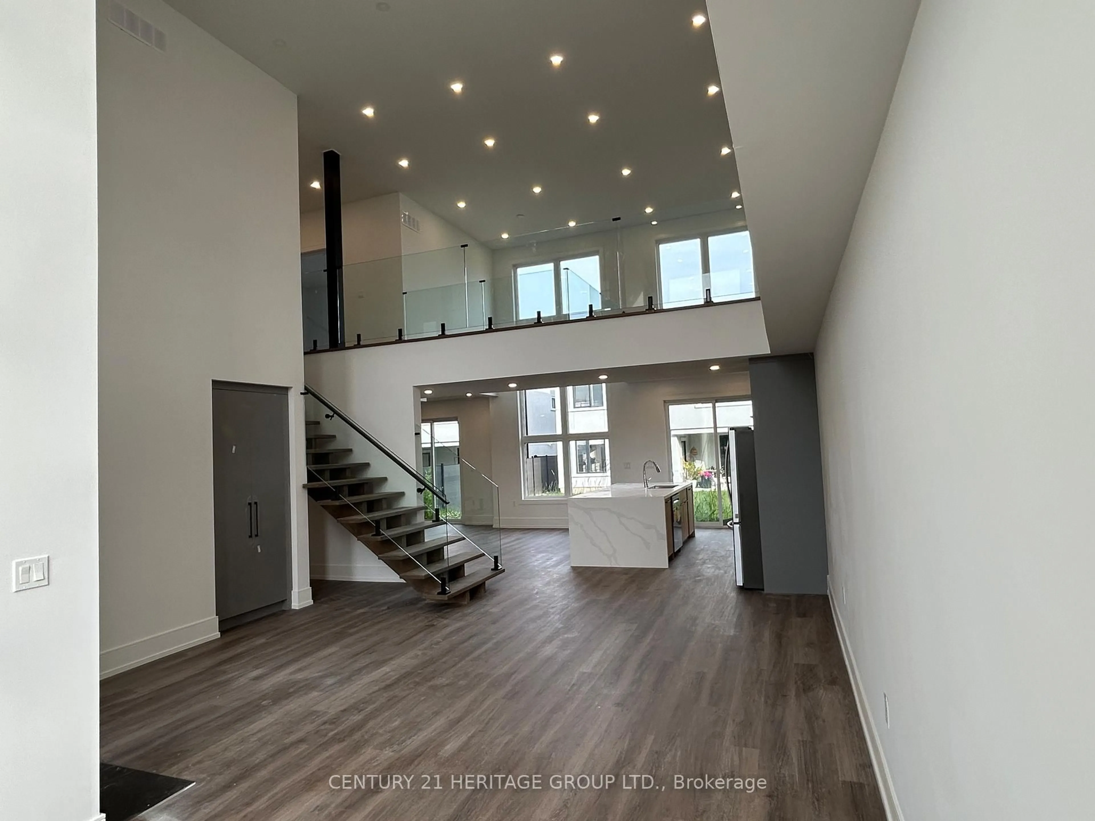 Indoor foyer for 3716 Quayside Dr, Severn Ontario L3V 8M9
