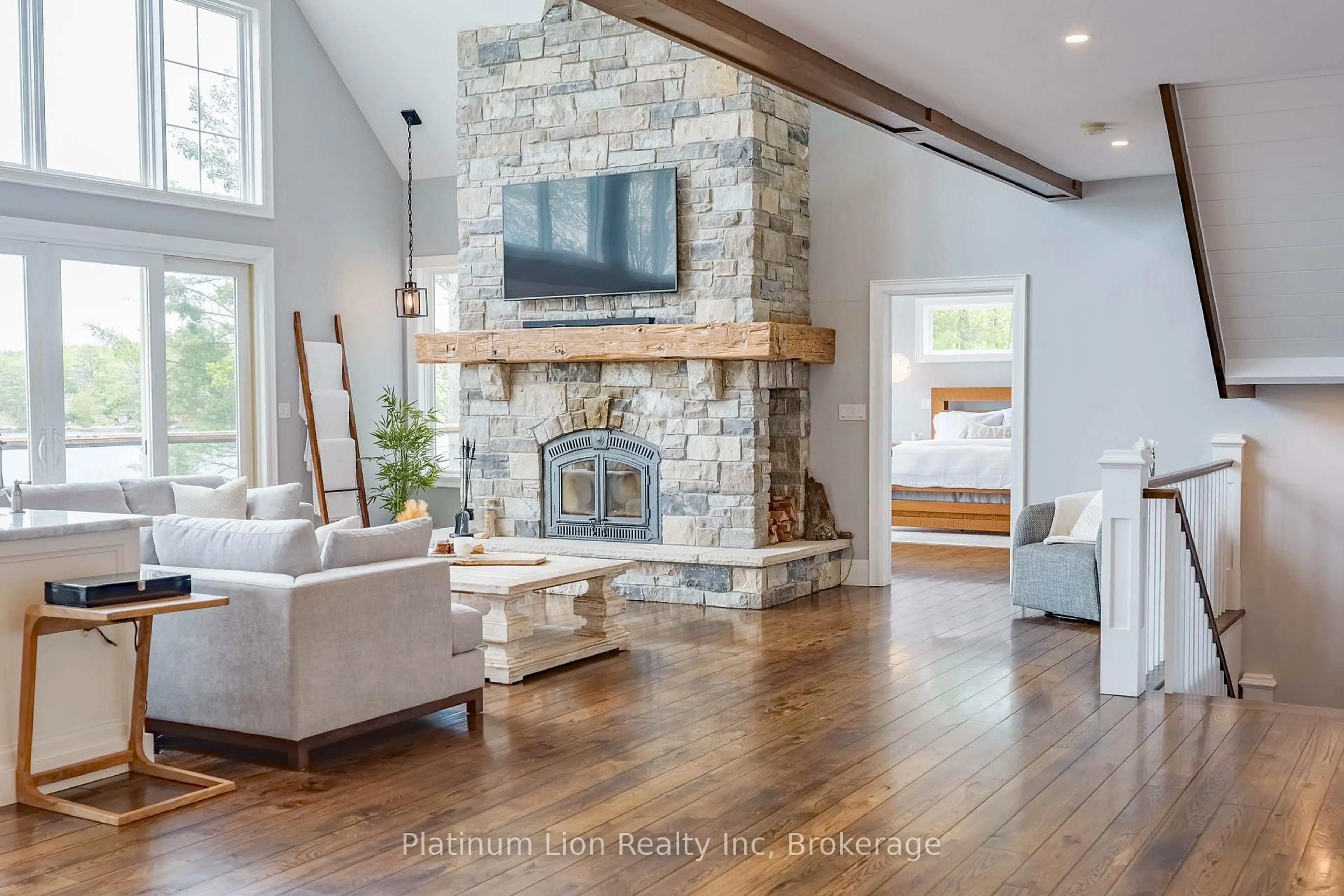 Living room with furniture, unknown for 1521 Emily Lane, Severn Ontario L0K 1E0