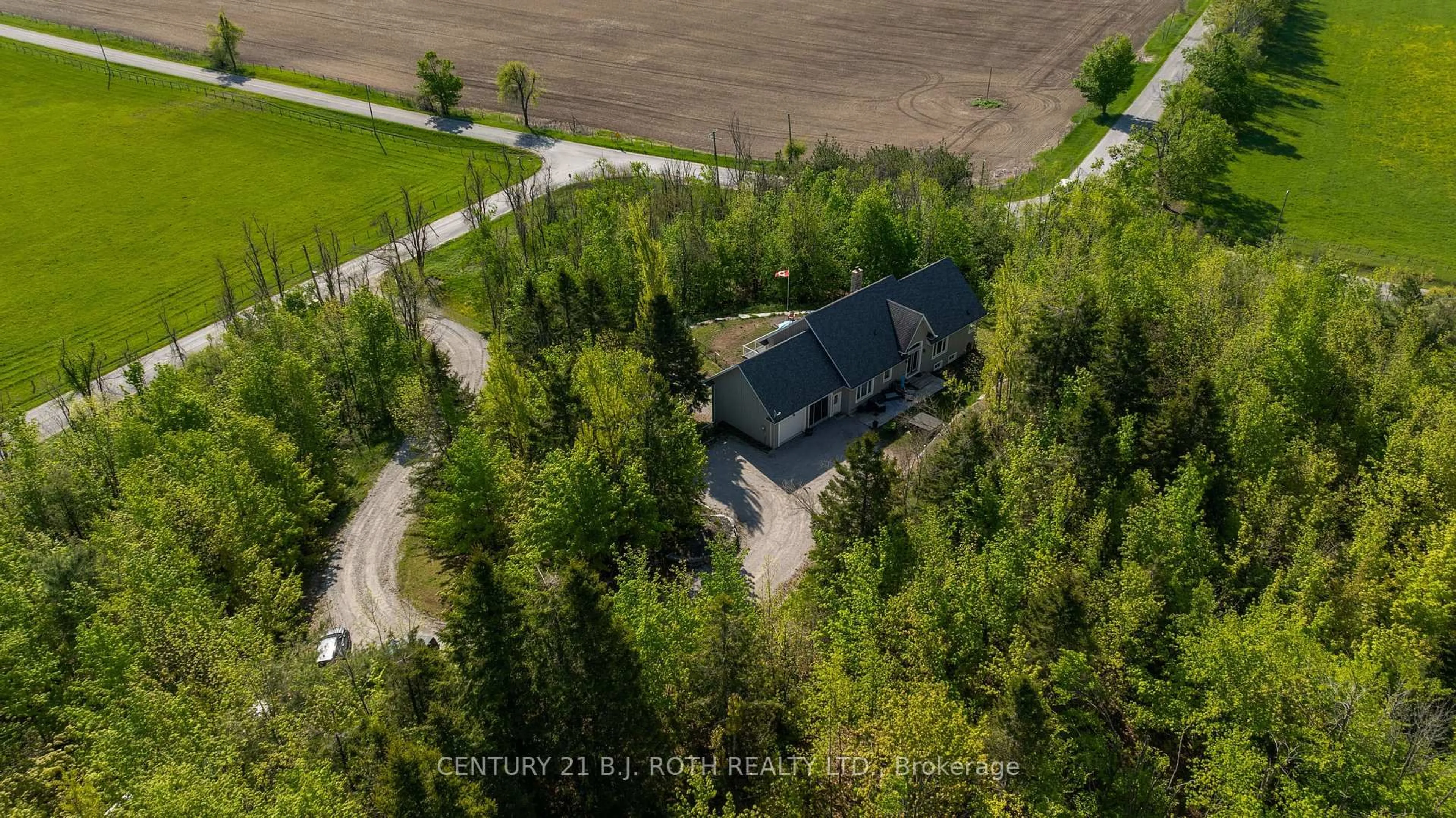 A pic from outside/outdoor area/front of a property/back of a property/a pic from drone, forest/trees view for 2700 Line 4, Oro-Medonte Ontario L0L 2L0