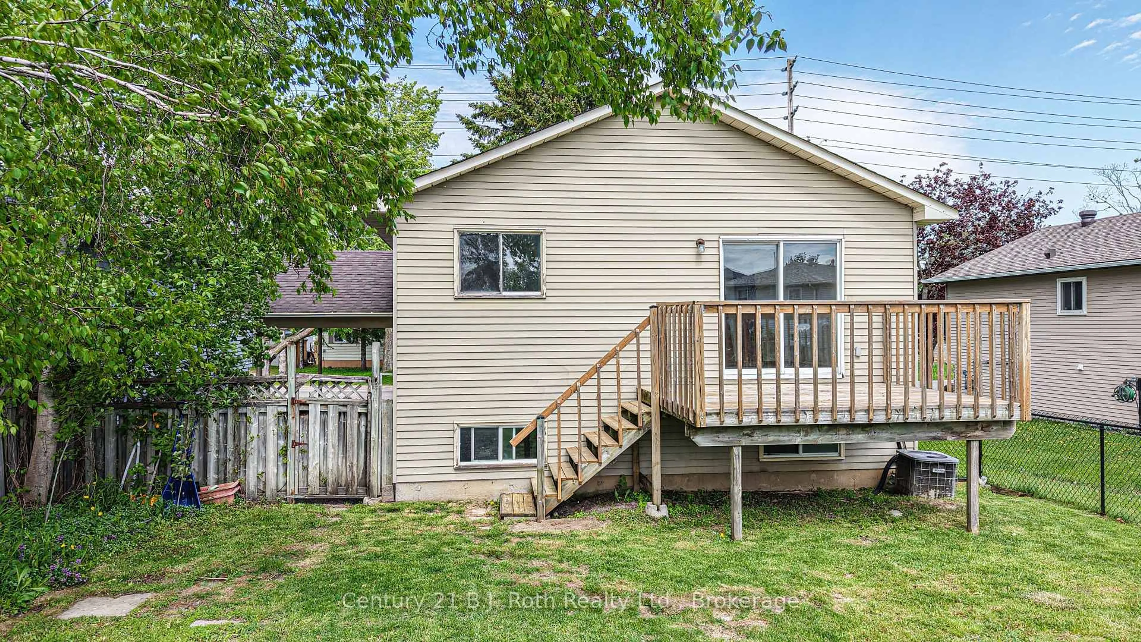 Unknown for 211 Westmount Dr, Orillia Ontario L3V 6E5