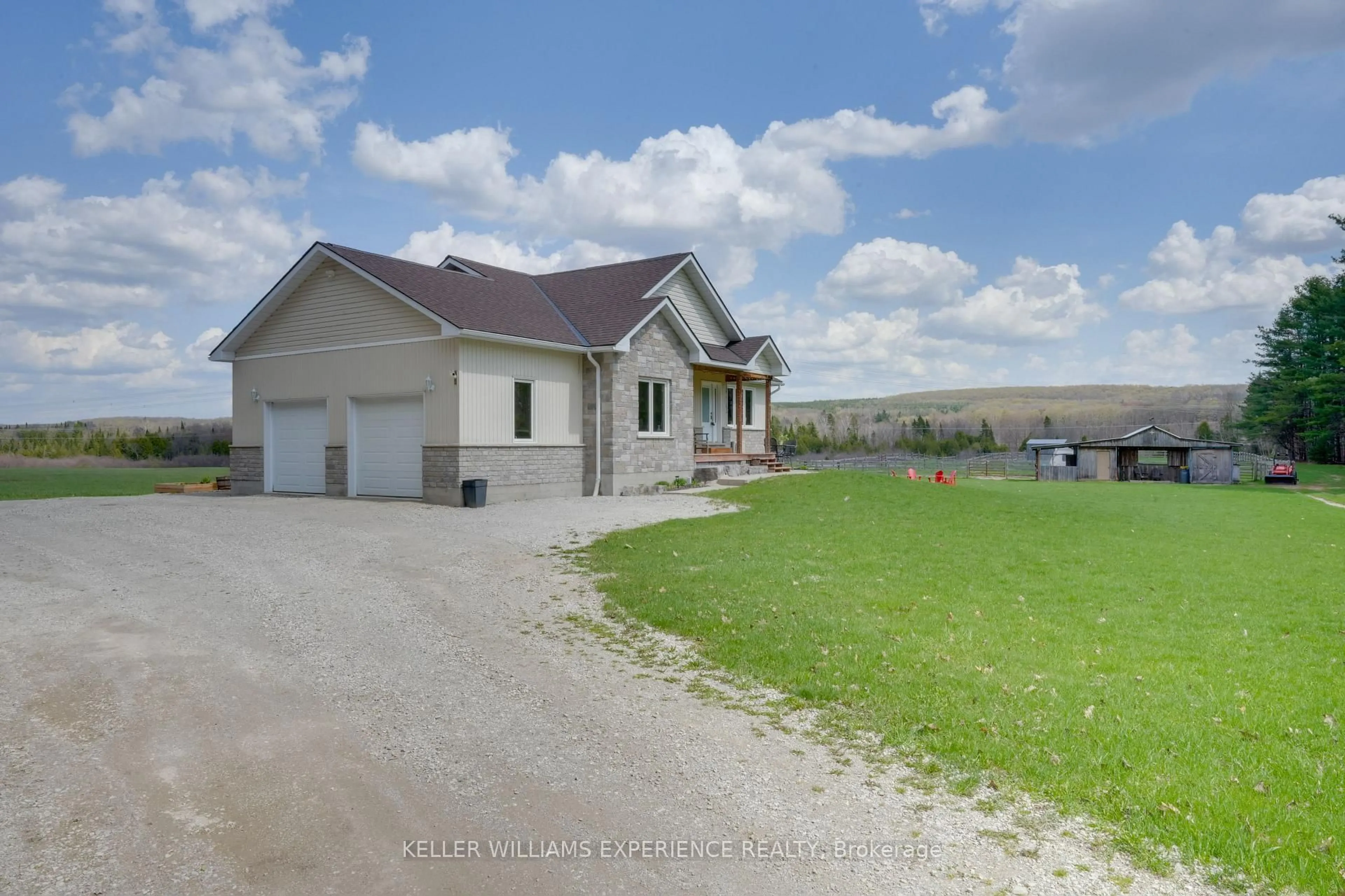A pic from outside/outdoor area/front of a property/back of a property/a pic from drone, unknown for 5733 Line 4 Line, Oro-Medonte Ontario L4R 4K3