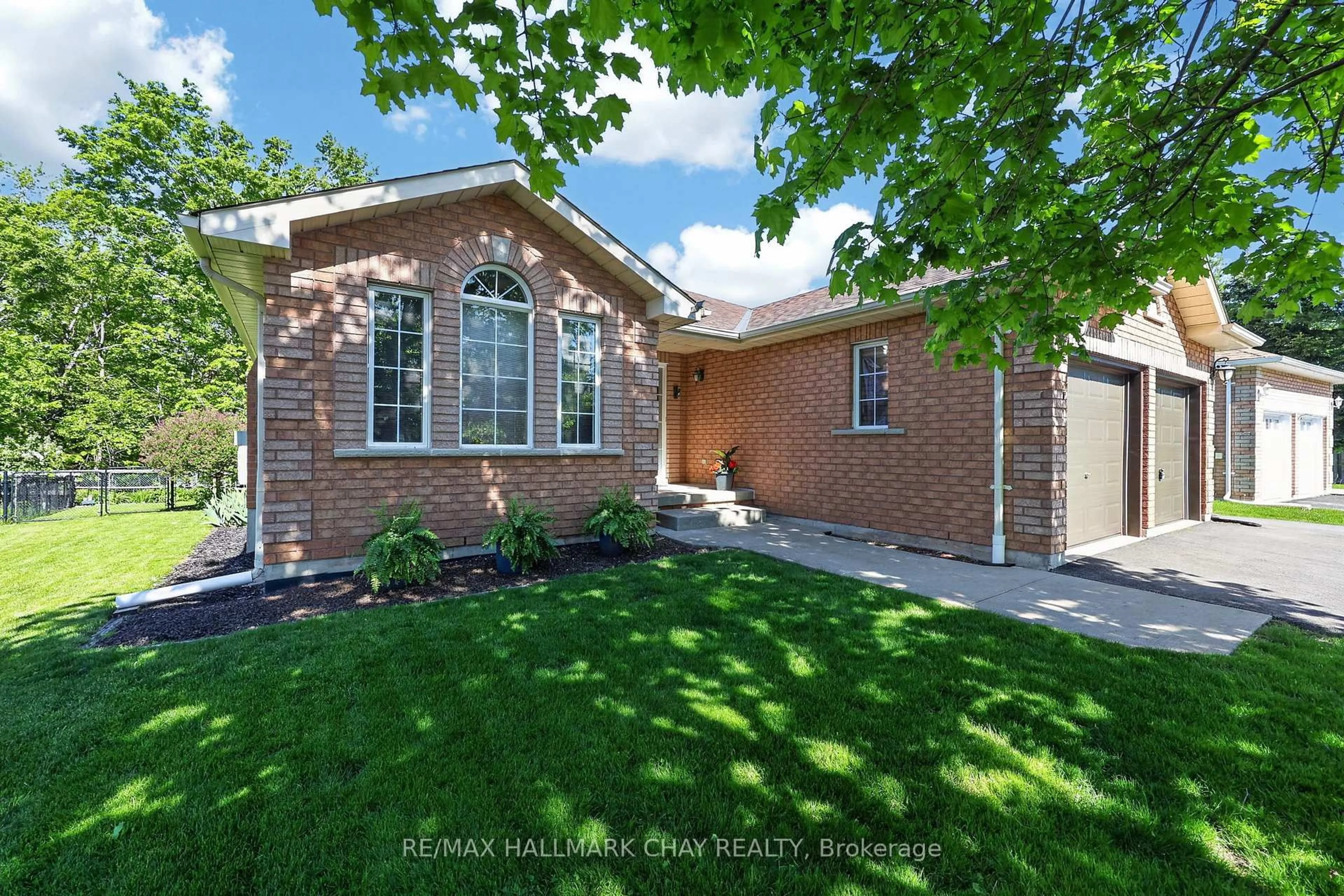 Home with brick exterior material, street for 143 Emms Dr, Barrie Ontario L4N 8H7