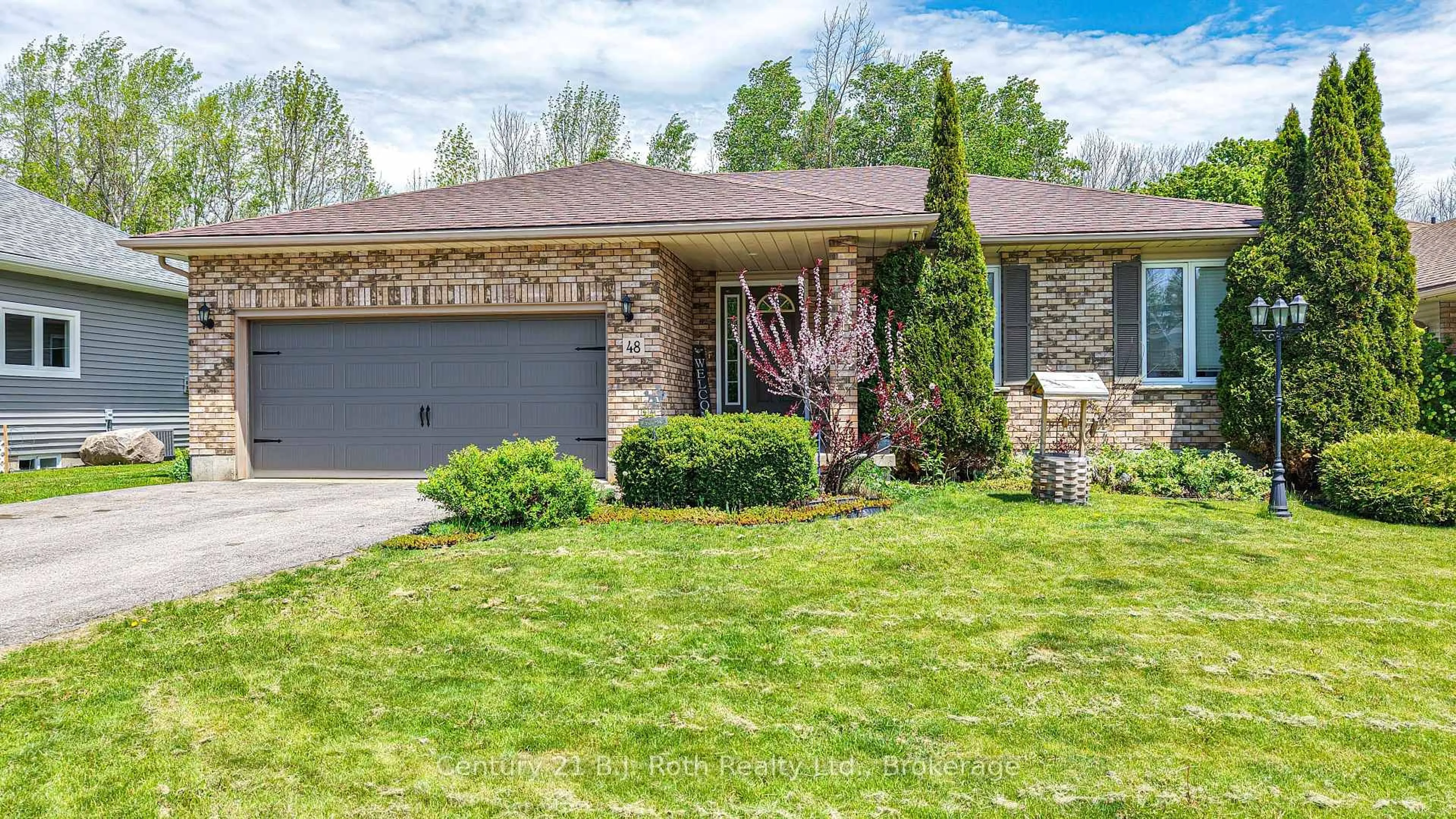 Home with brick exterior material, street for 48 Brick Pond Rd, Severn Ontario L0K 1E0