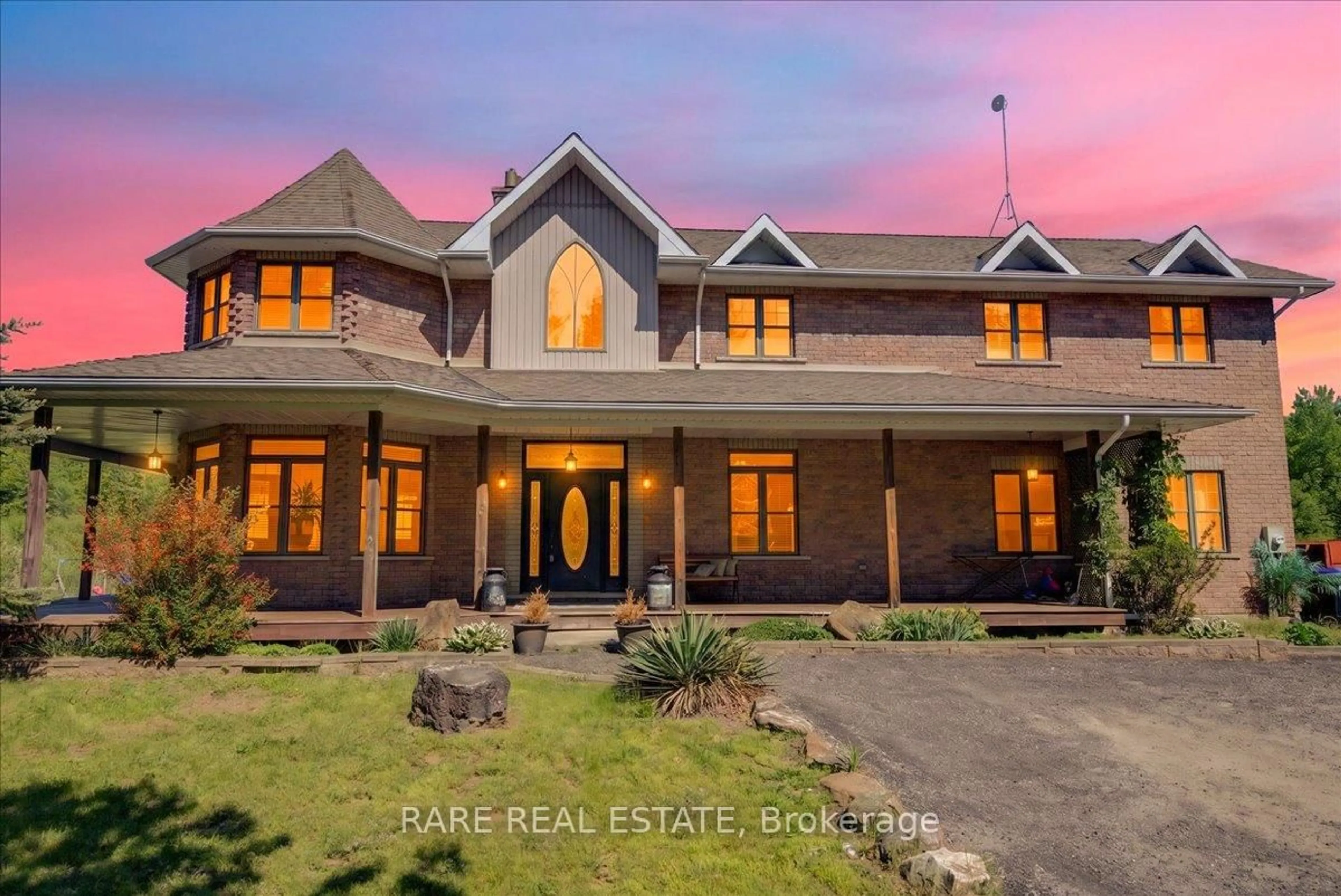 Home with brick exterior material, unknown for 3938 Hogback Rd, Clearview Ontario L0M 1N0
