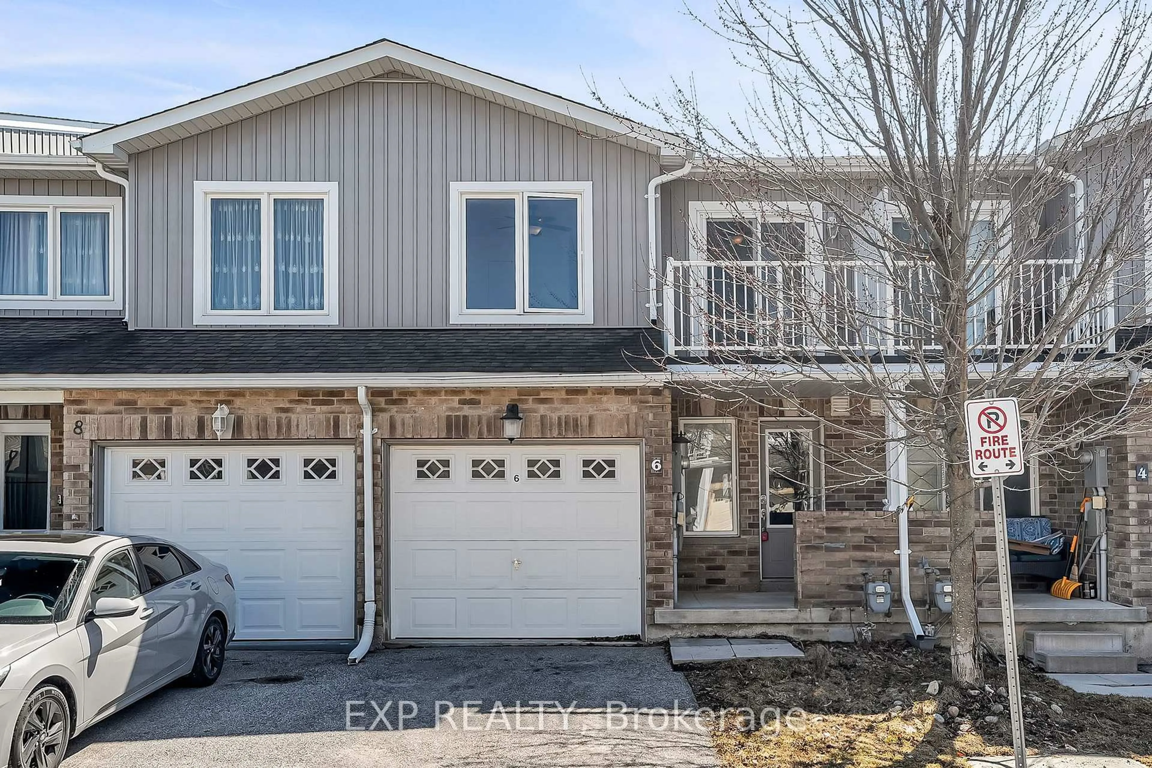 Home with brick exterior material, street for 75 Prince William Way #6, Barrie Ontario L4M 0A1