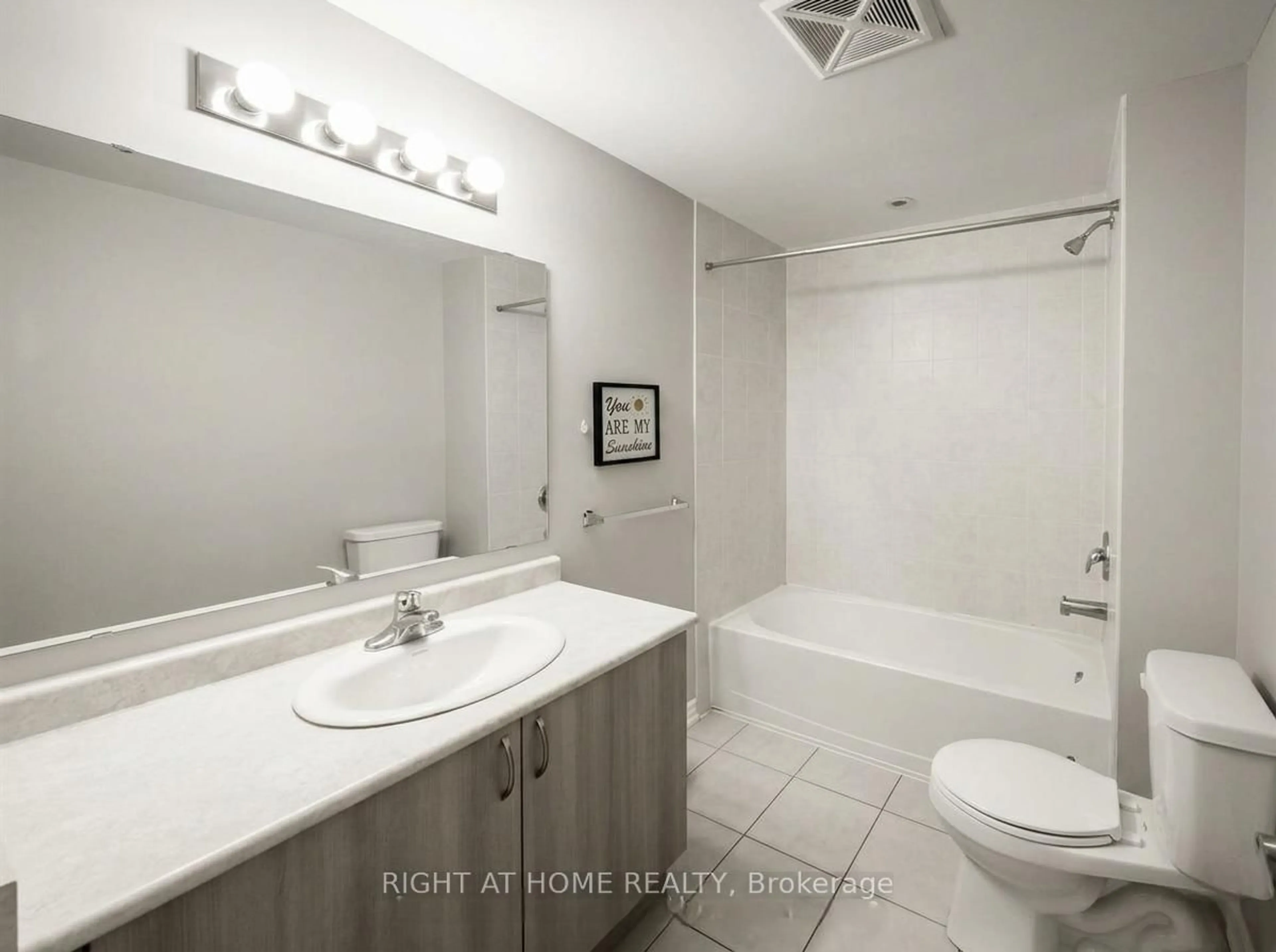 Standard bathroom, unknown for 44 Ferndale Dr #305, Barrie Ontario L4N 2V1