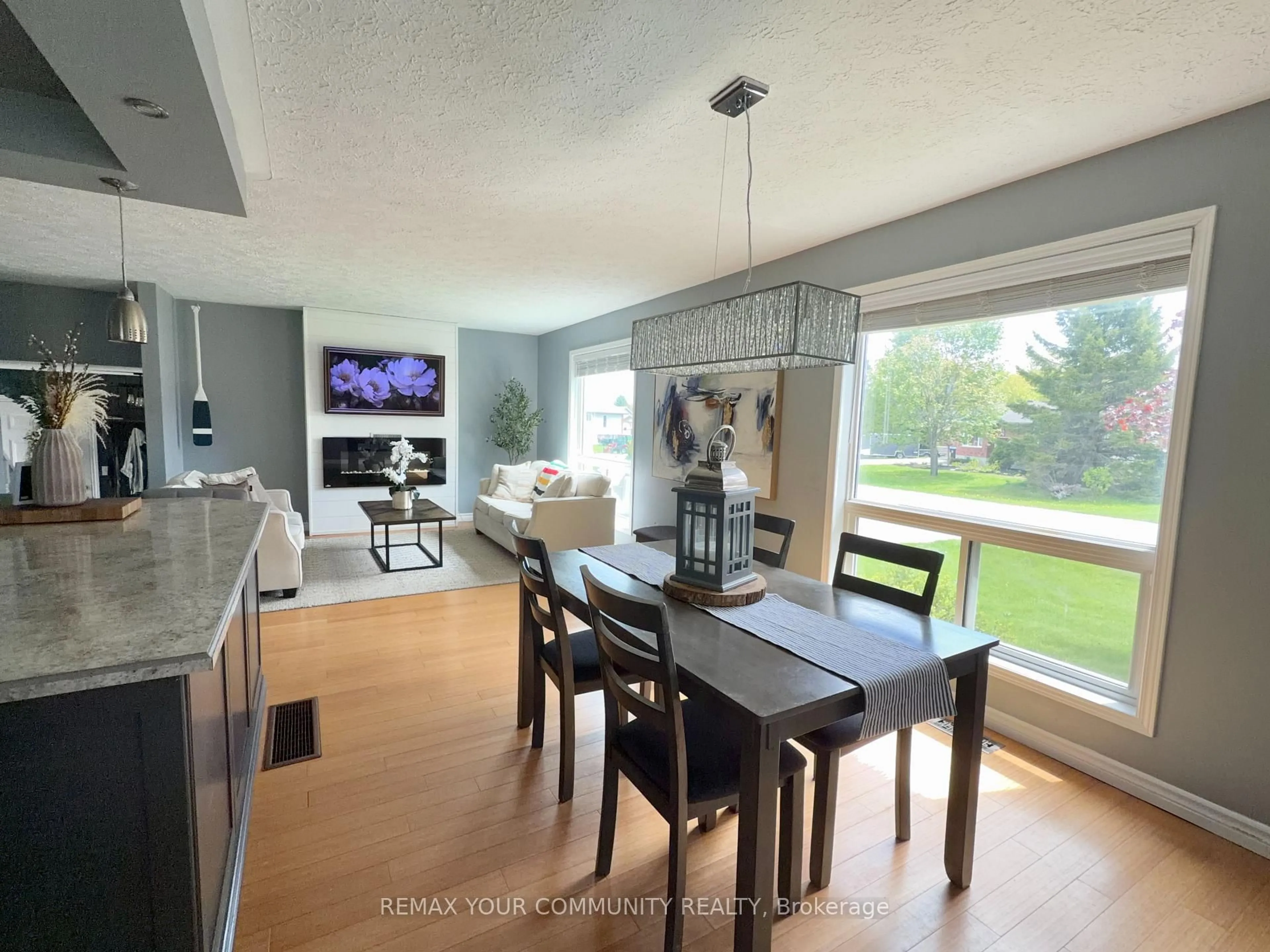 Unknown for 86 Oxley Dr, Penetanguishene Ontario L9M 1W1