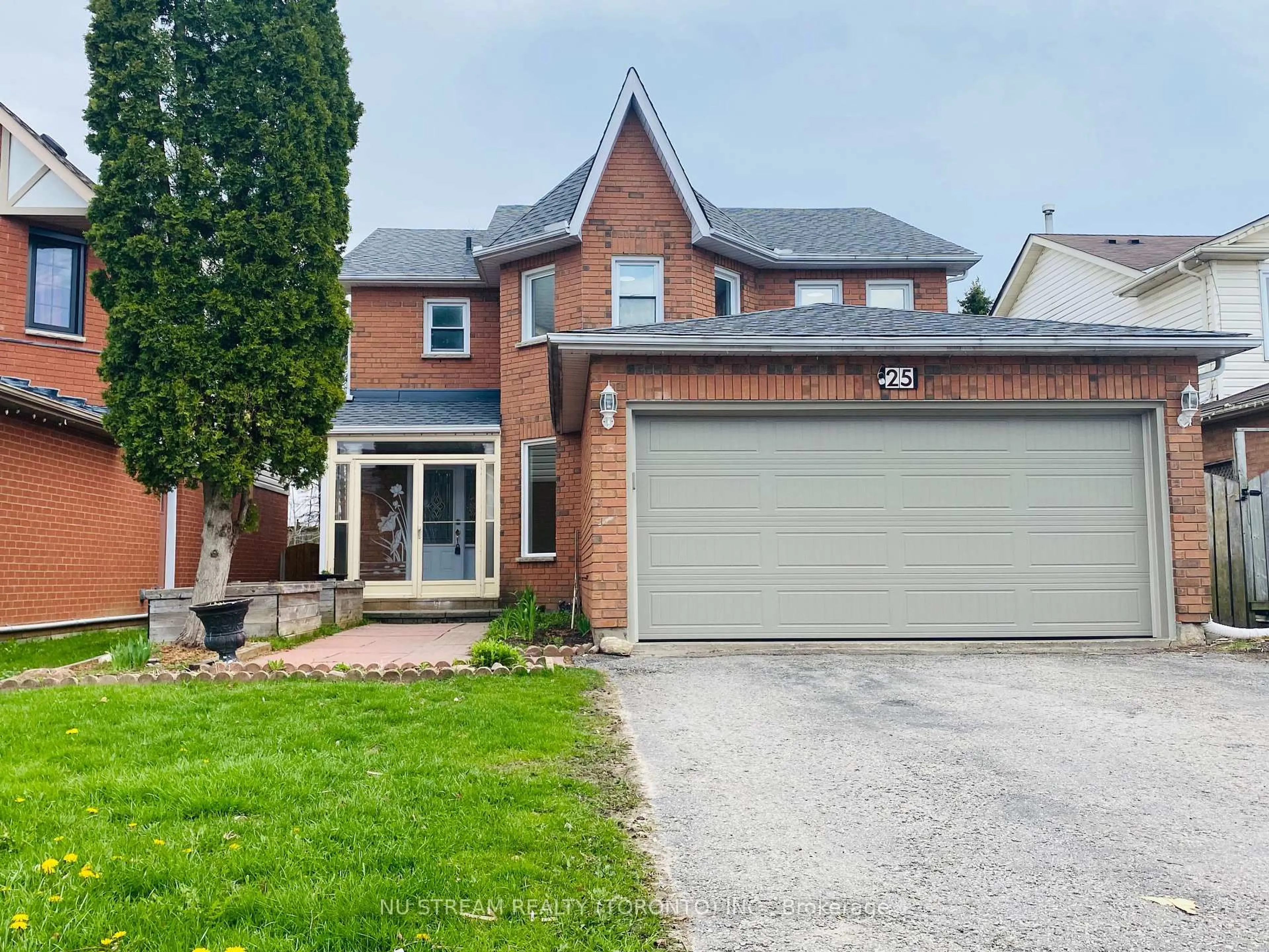 Home with brick exterior material, street for 25 Quance St, Barrie Ontario L4N 7M3