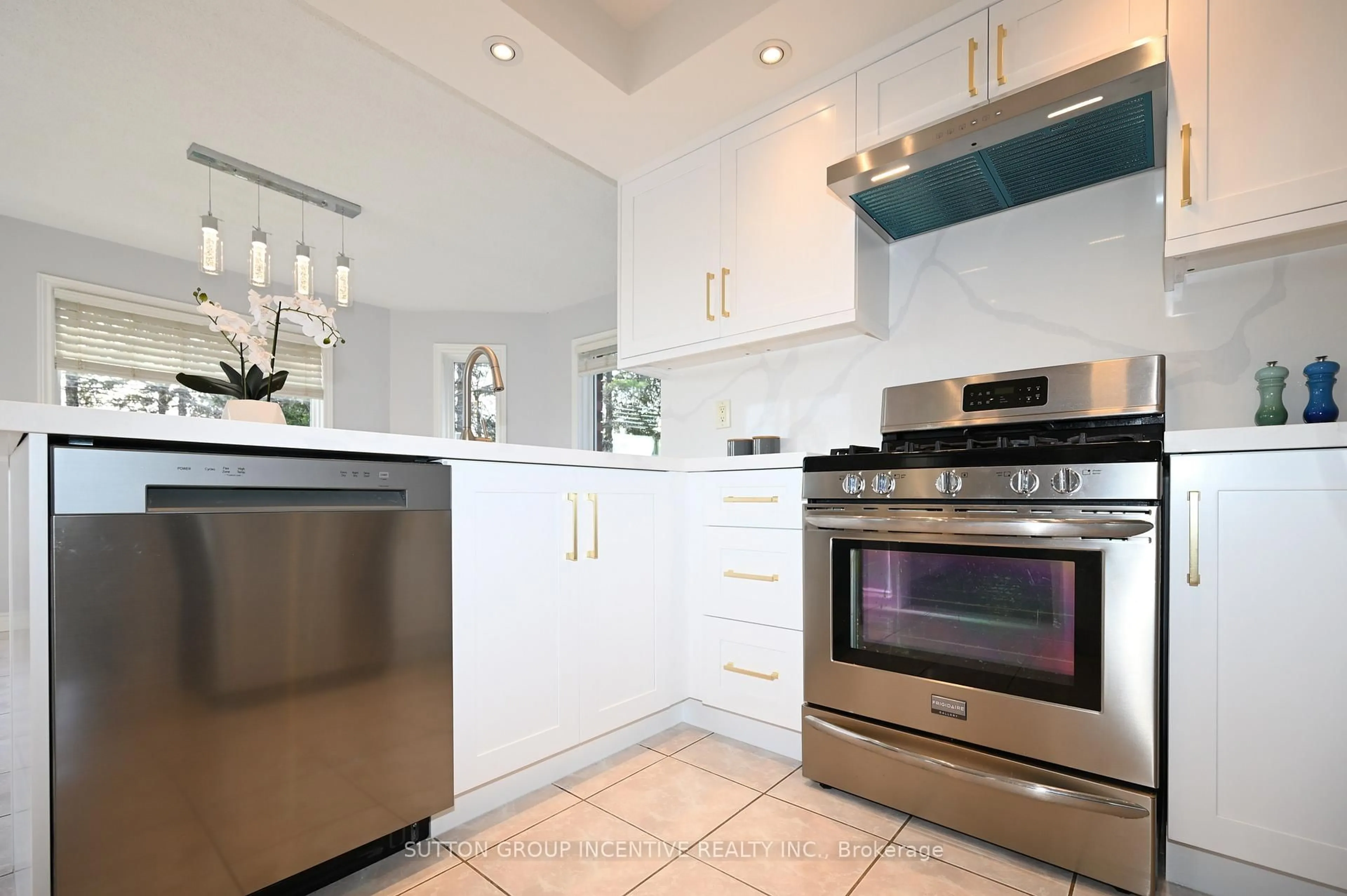 Unknown for 26 Warner Rd, Barrie Ontario L4N 7M5