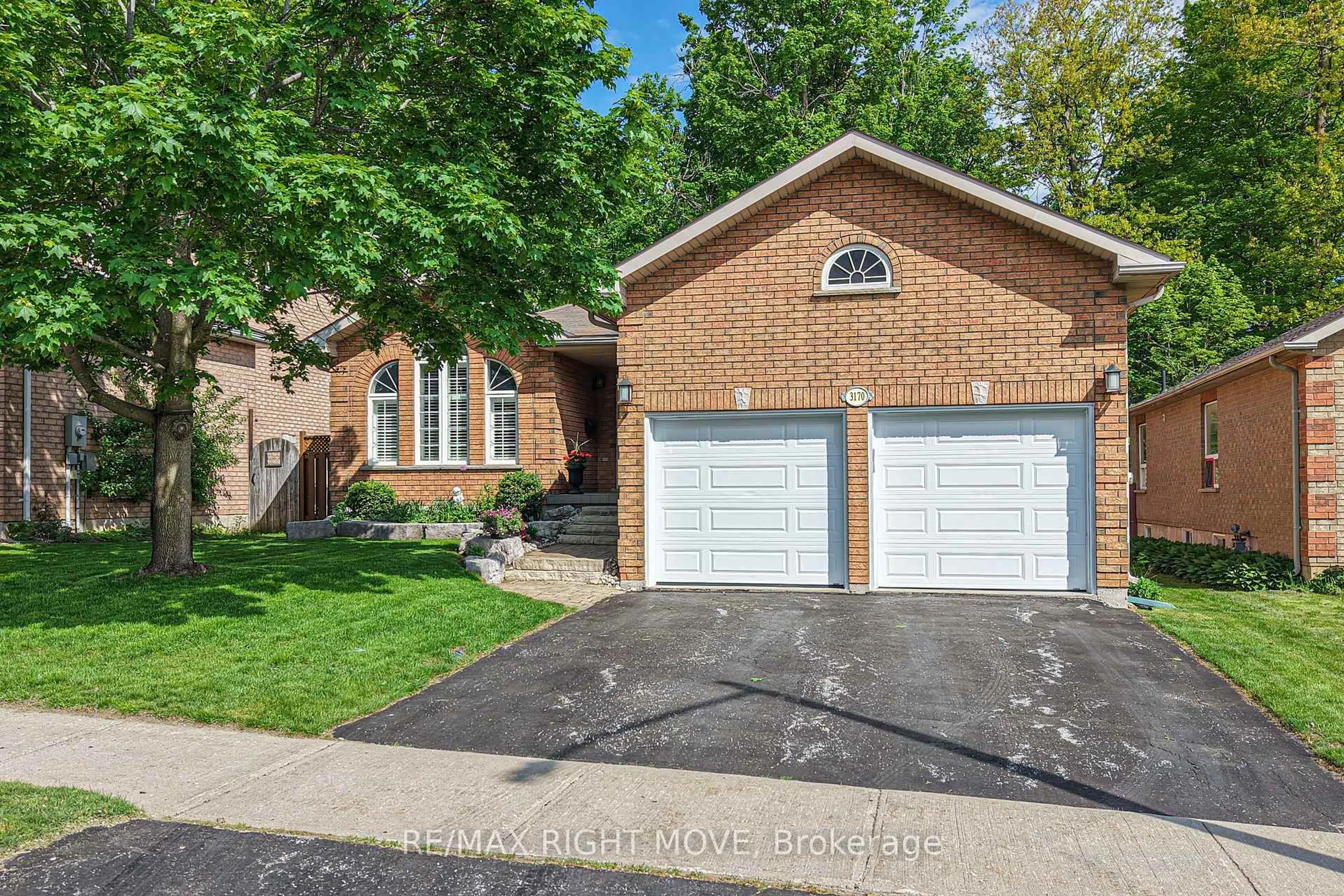 Home with brick exterior material, street for 3170 Monarch Dr, Orillia Ontario L3V 7W9