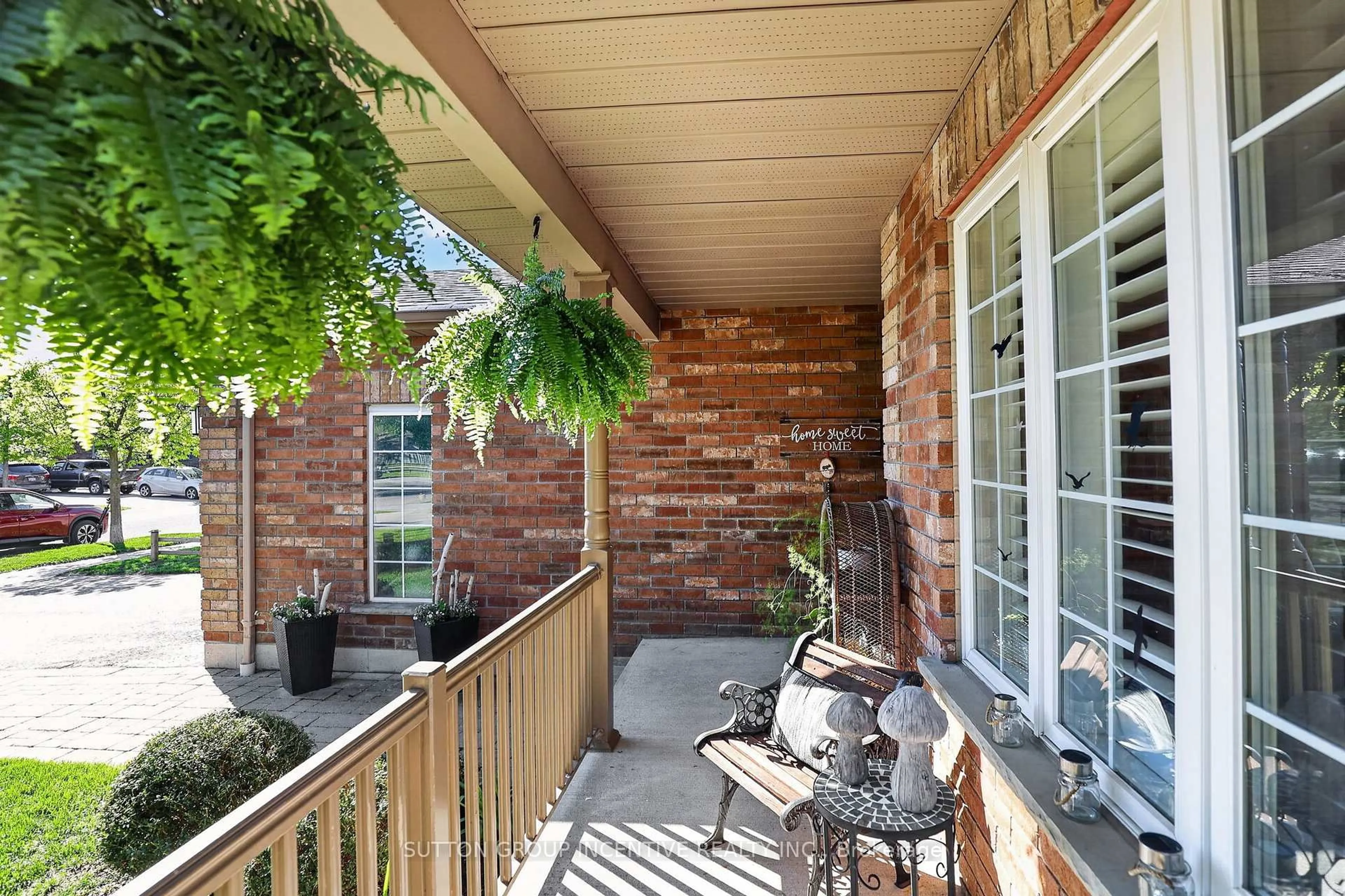 Patio, unknown for 255 Pringle Dr, Barrie Ontario L4N 0P4