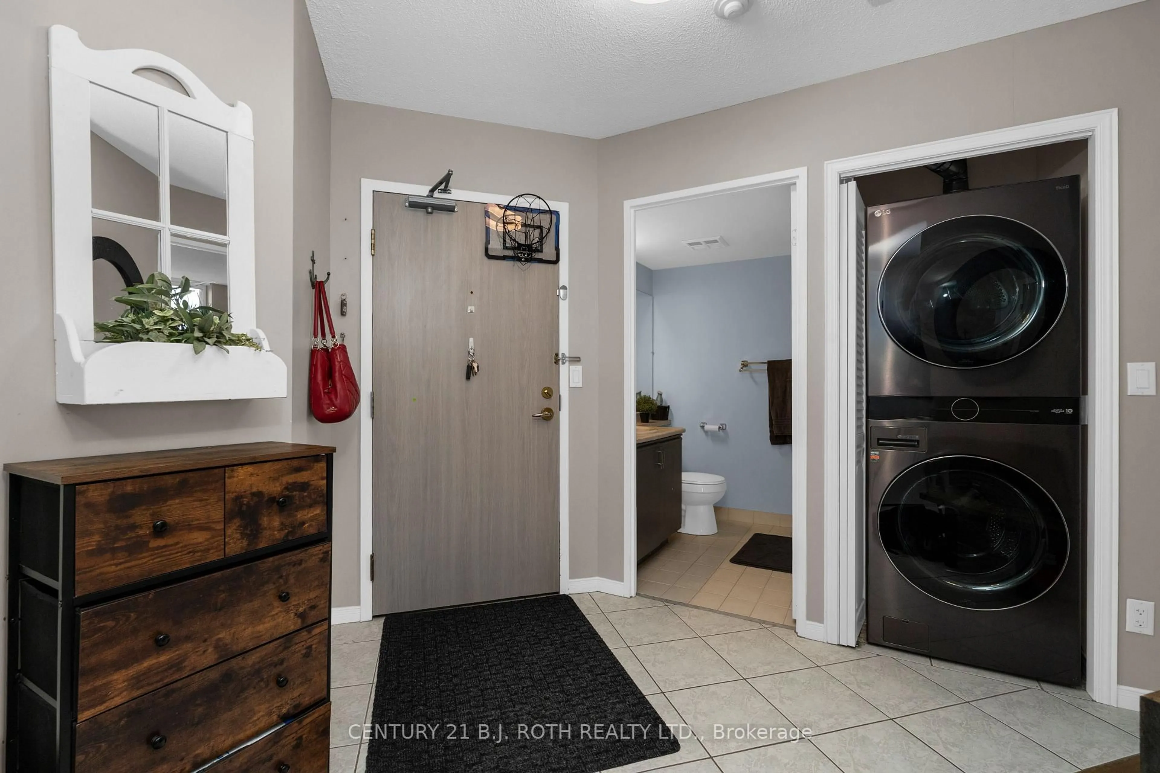 Unknown for 150 Dunlop St #807, Barrie Ontario L4M 6H1