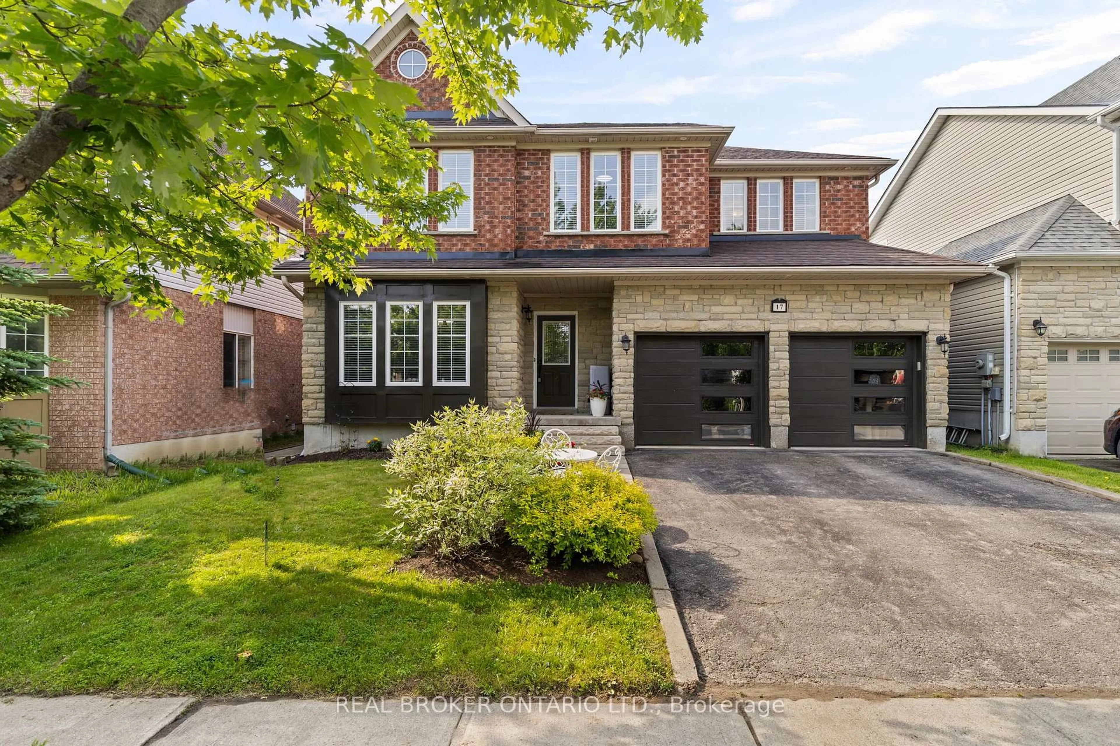 Home with brick exterior material, street for 17 CRANBERRY Lane, Barrie Ontario L4N 0Z1