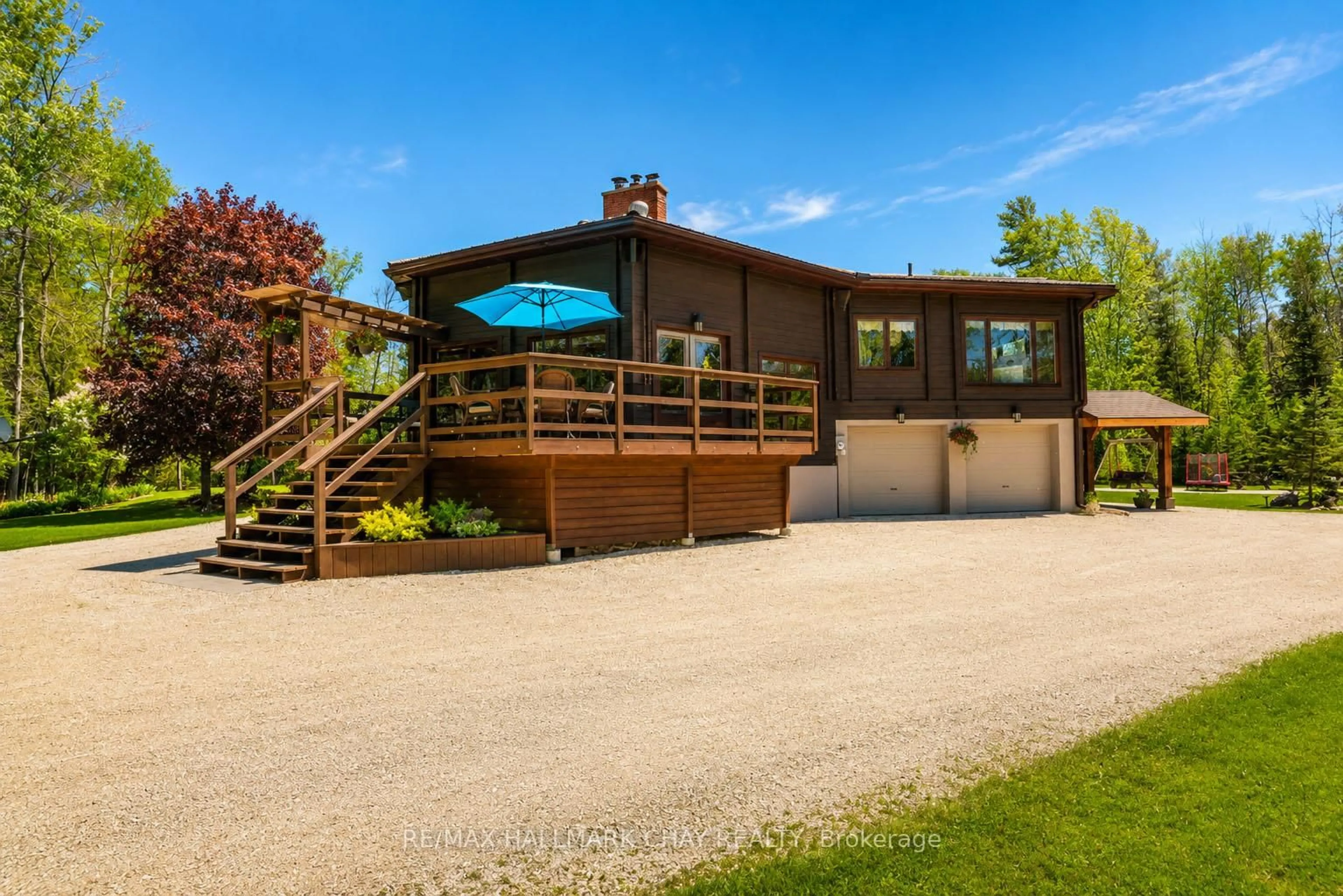 A pic from outside/outdoor area/front of a property/back of a property/a pic from drone, water/lake/river/ocean view for 5159 Concession 7 Concession, Clearview Ontario L0L 1N0