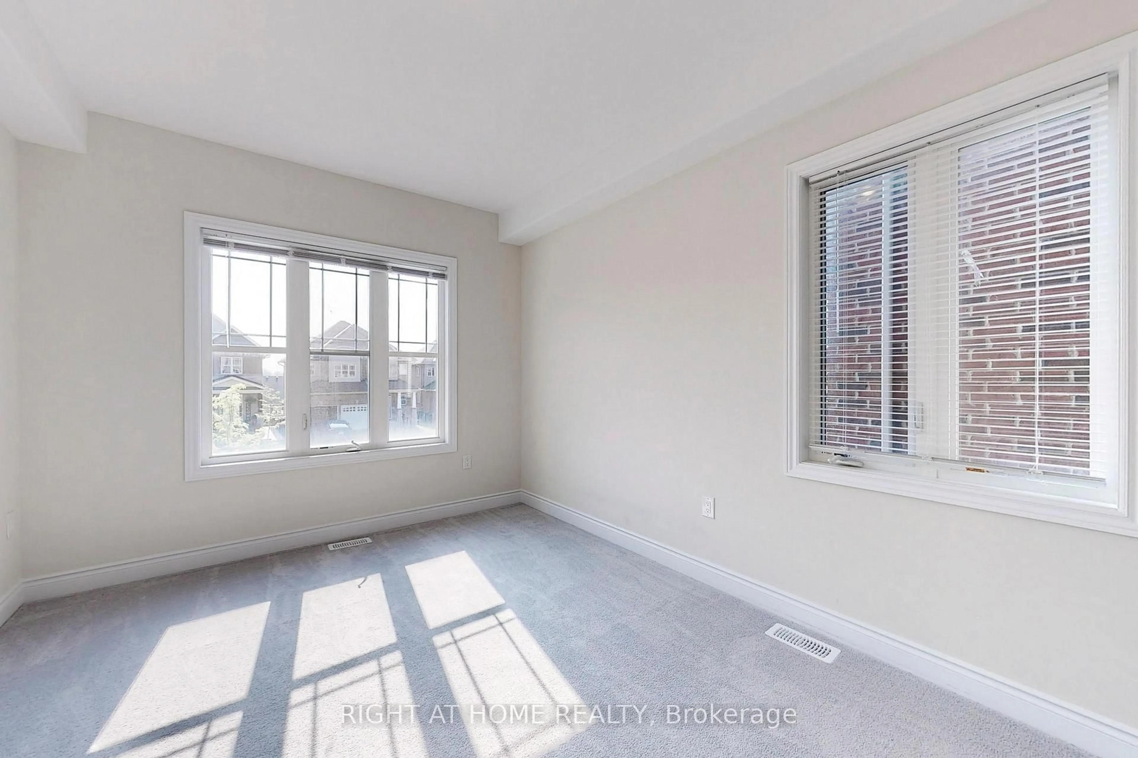 A pic of a room for 3092 Monarch Dr, Orillia Ontario L3V 8K3