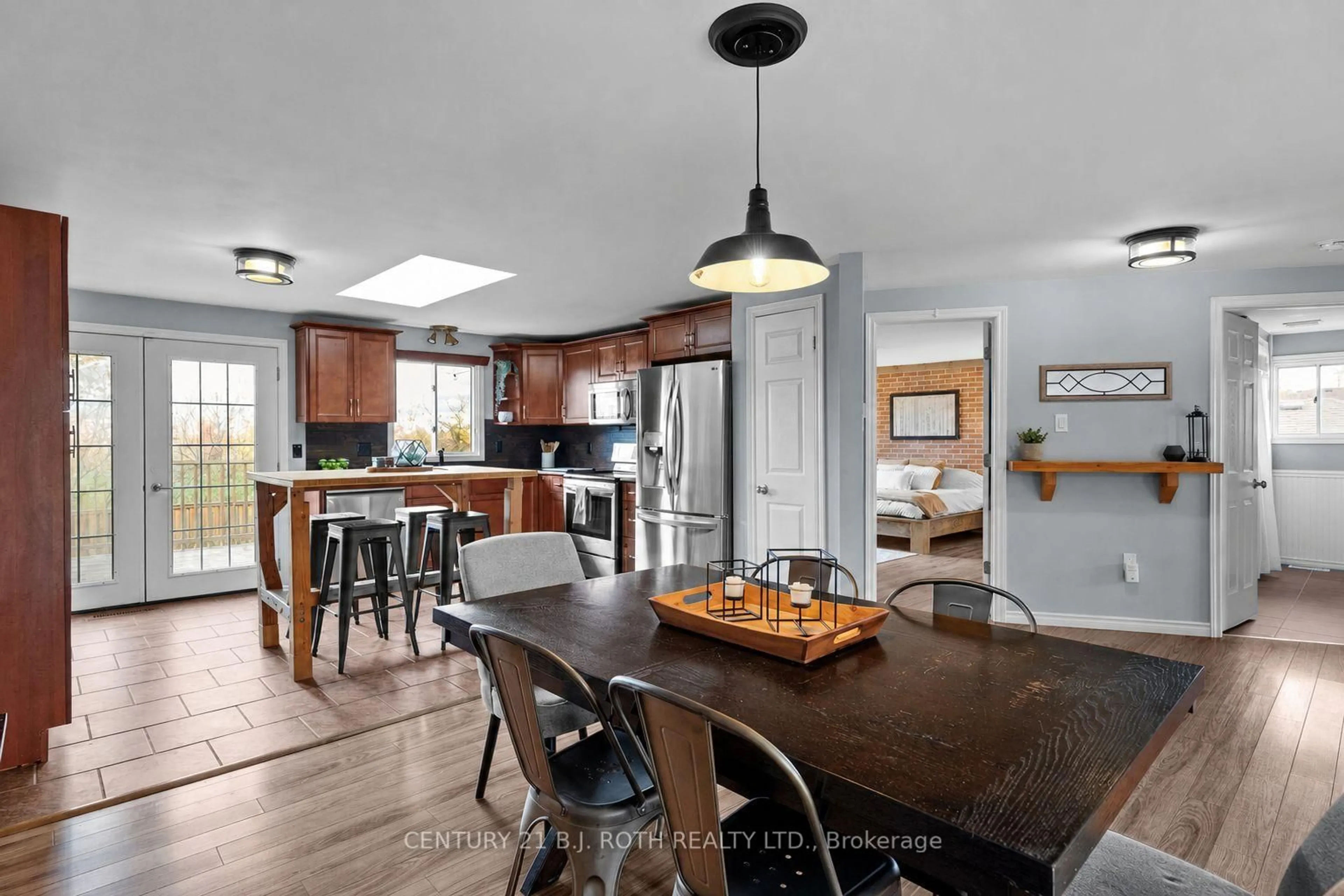 Open concept kitchen, unknown for 113 Hickling Tr, Barrie Ontario L4M 5T7