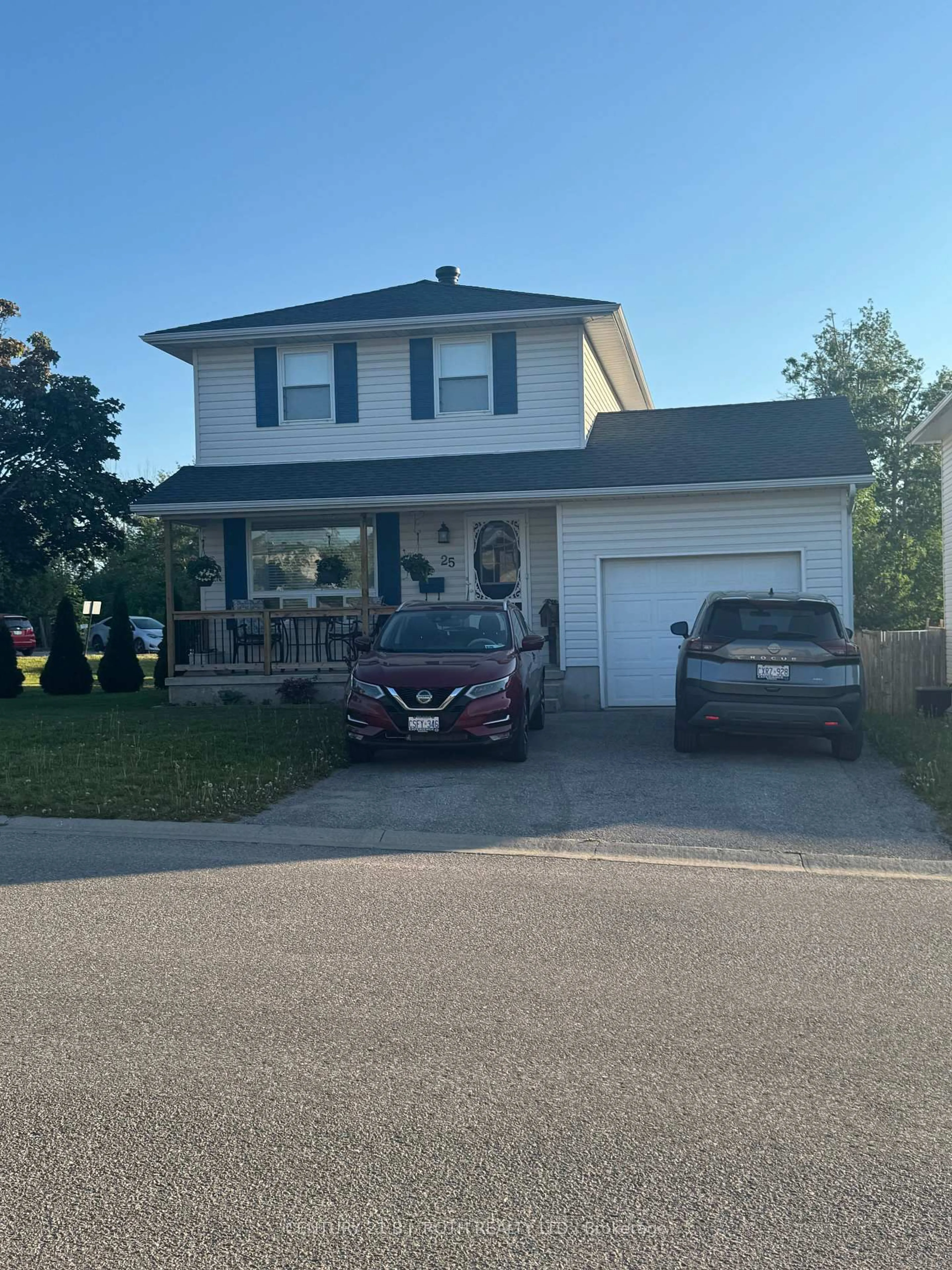 Home with vinyl exterior material, street for 25 Rachael Rd, Orillia Ontario L3V 7Y3