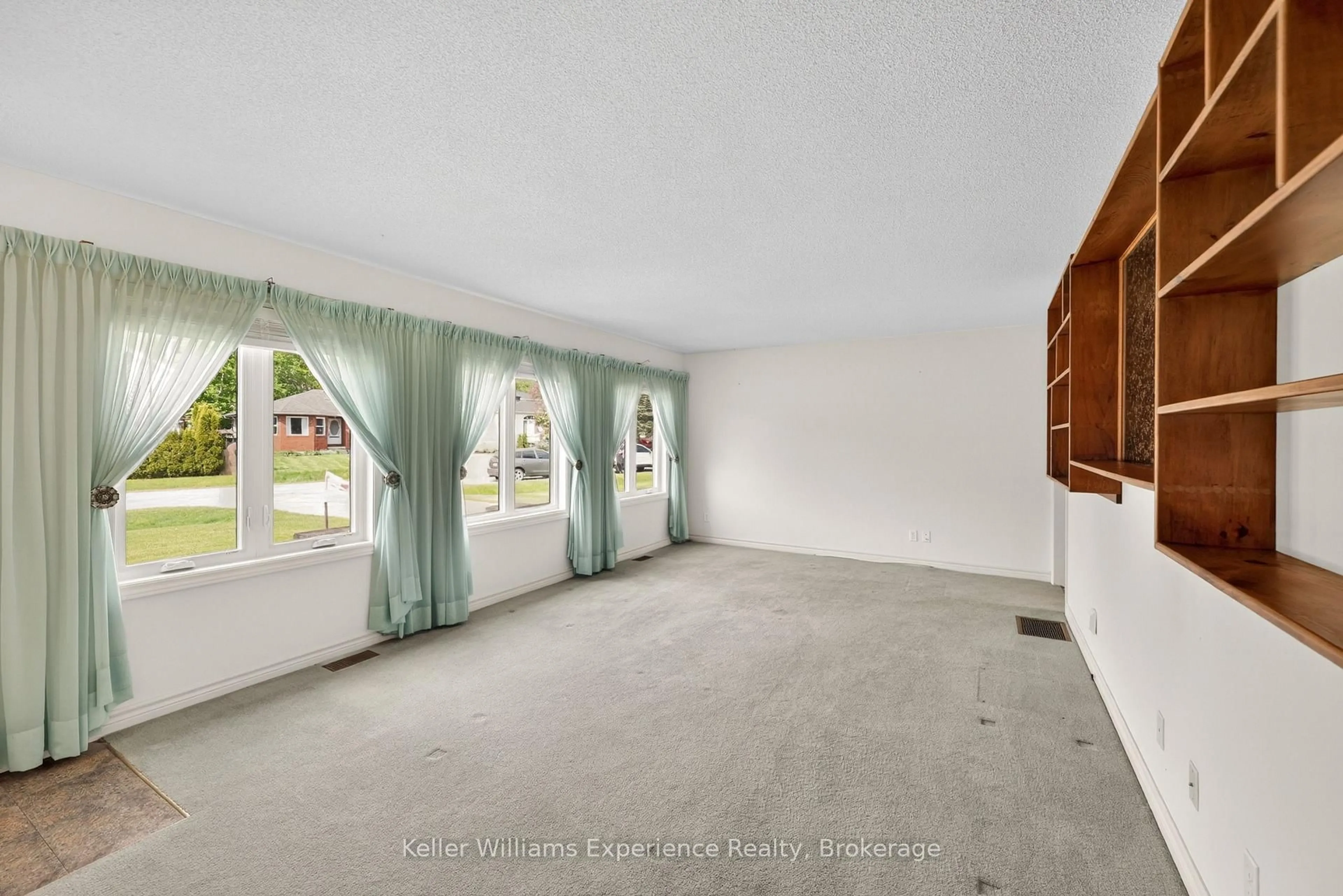 Unknown for 5 Bridle Rd, Penetanguishene Ontario L9M 1J5