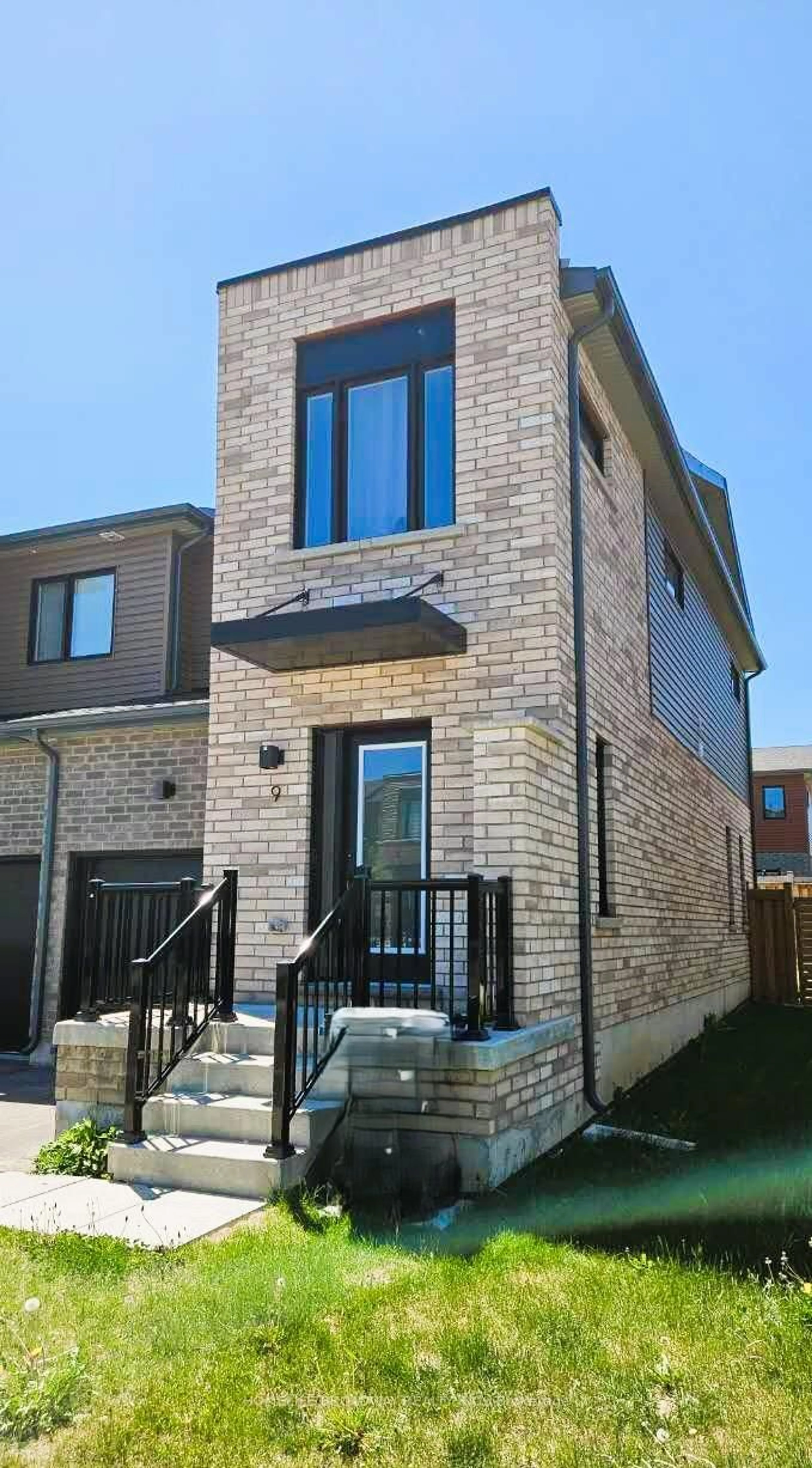 Home with brick exterior material, street for 9 Haven Lane, Barrie Ontario L9J 0M4