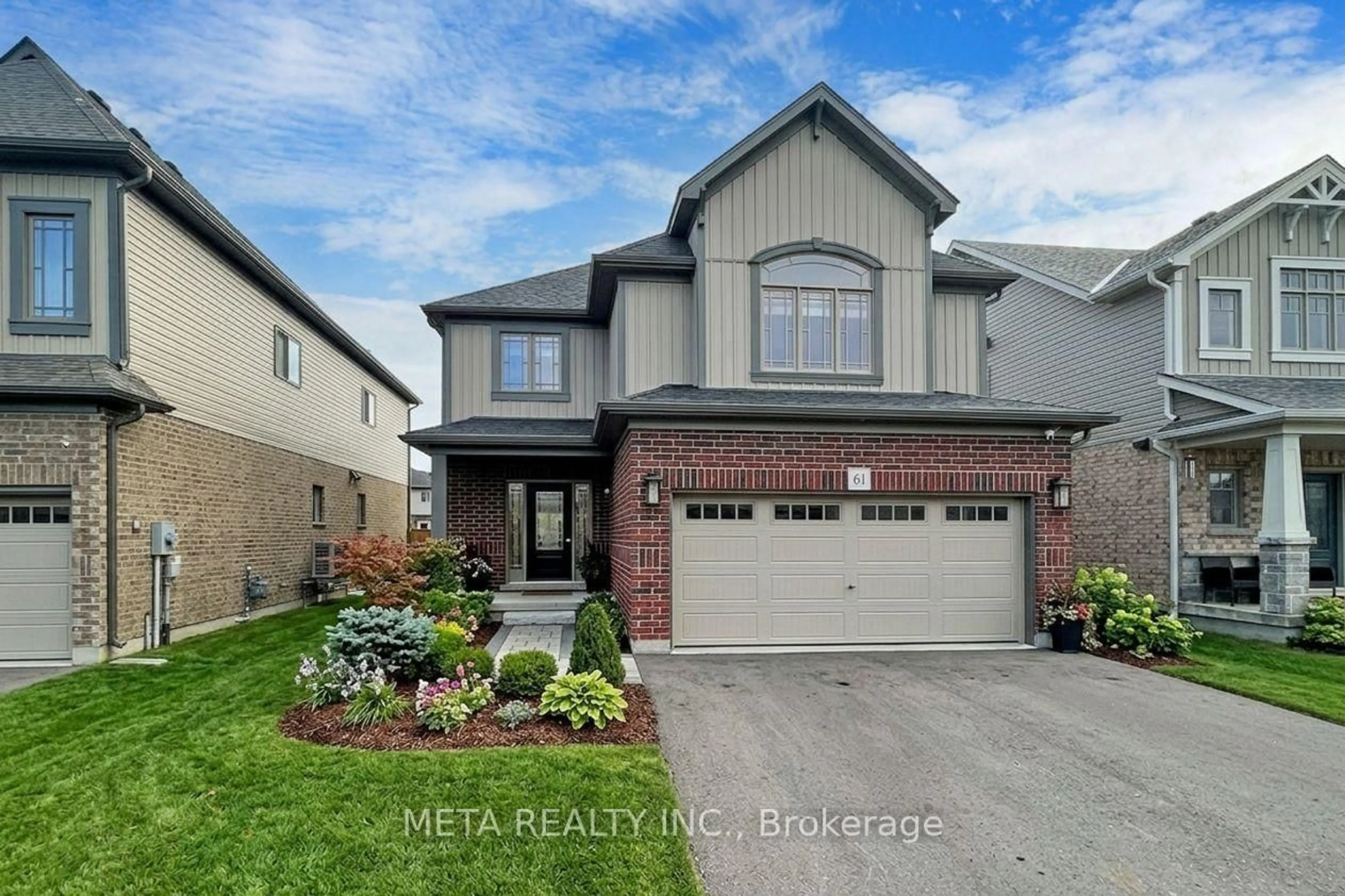 Home with brick exterior material, street for 61 Maidens Cres, Collingwood Ontario L9Y 5M4
