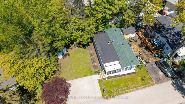 55 Topaz St, Wasaga Beach 2