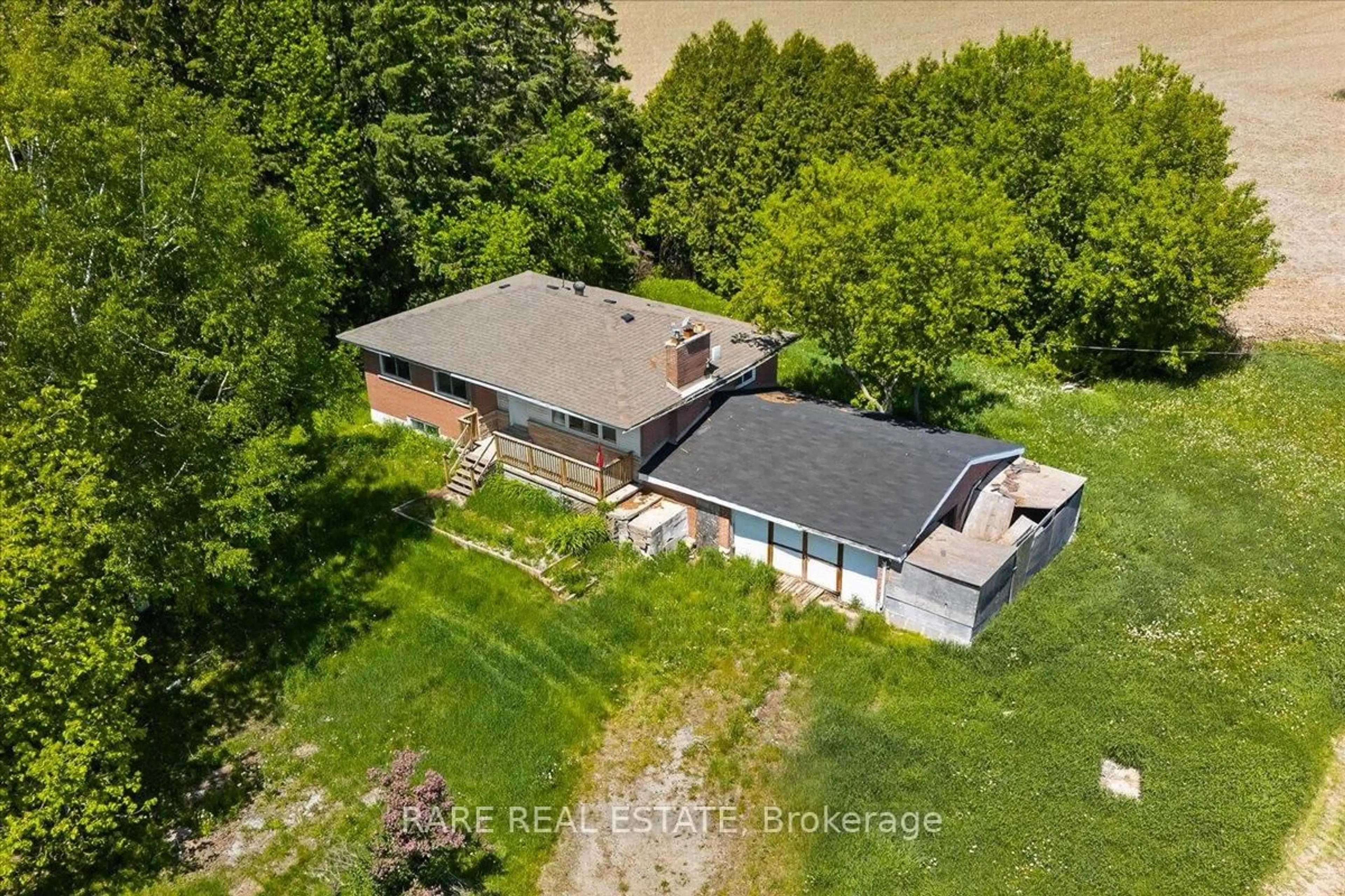 A pic from outside/outdoor area/front of a property/back of a property/a pic from drone, water/lake/river/ocean view for 4498 Sunnidale Concession 2 Rd, Clearview Ontario L0M 1N0