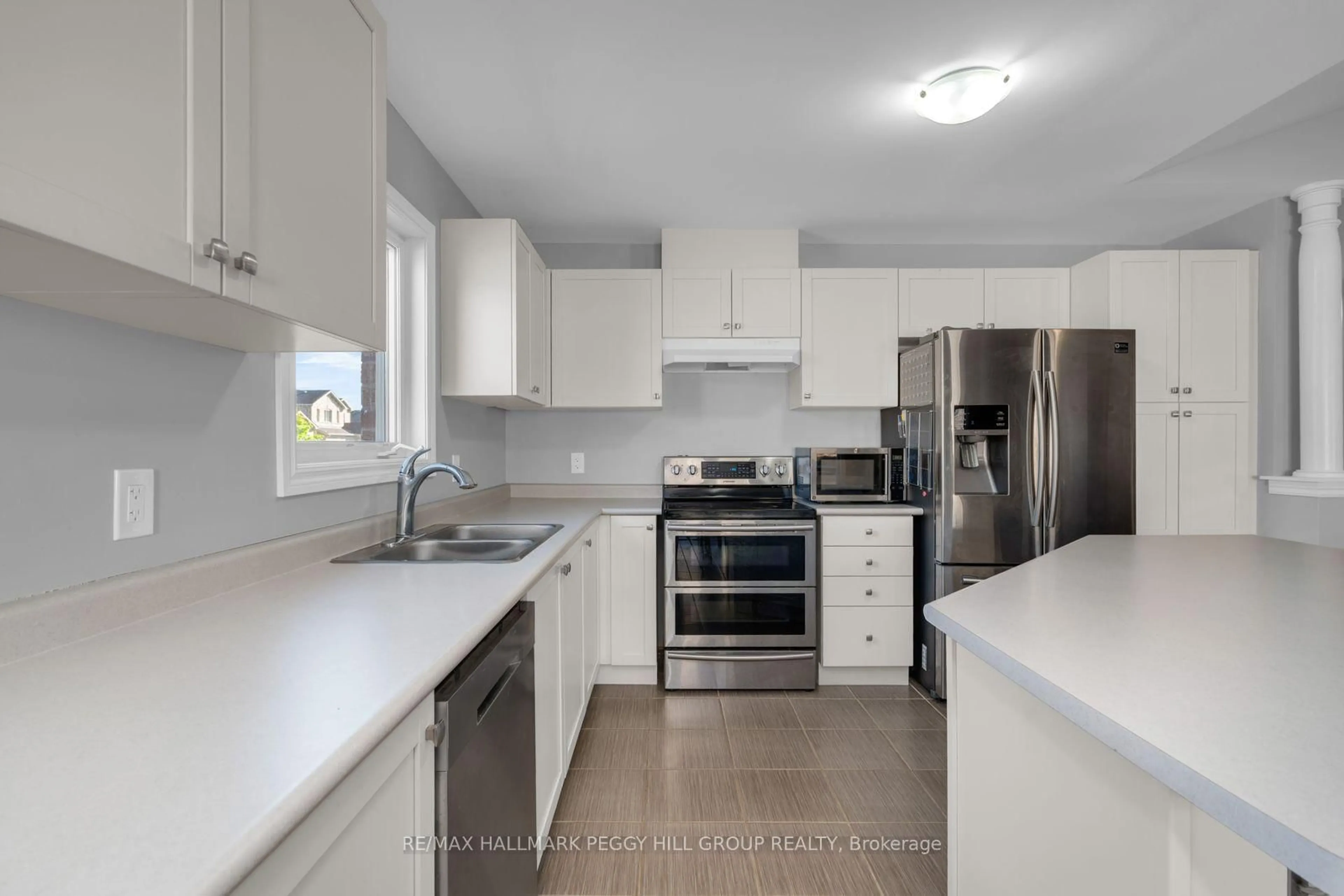 Standard kitchen, unknown for 70 Bellisle Rd, Penetanguishene Ontario L9M 0V6