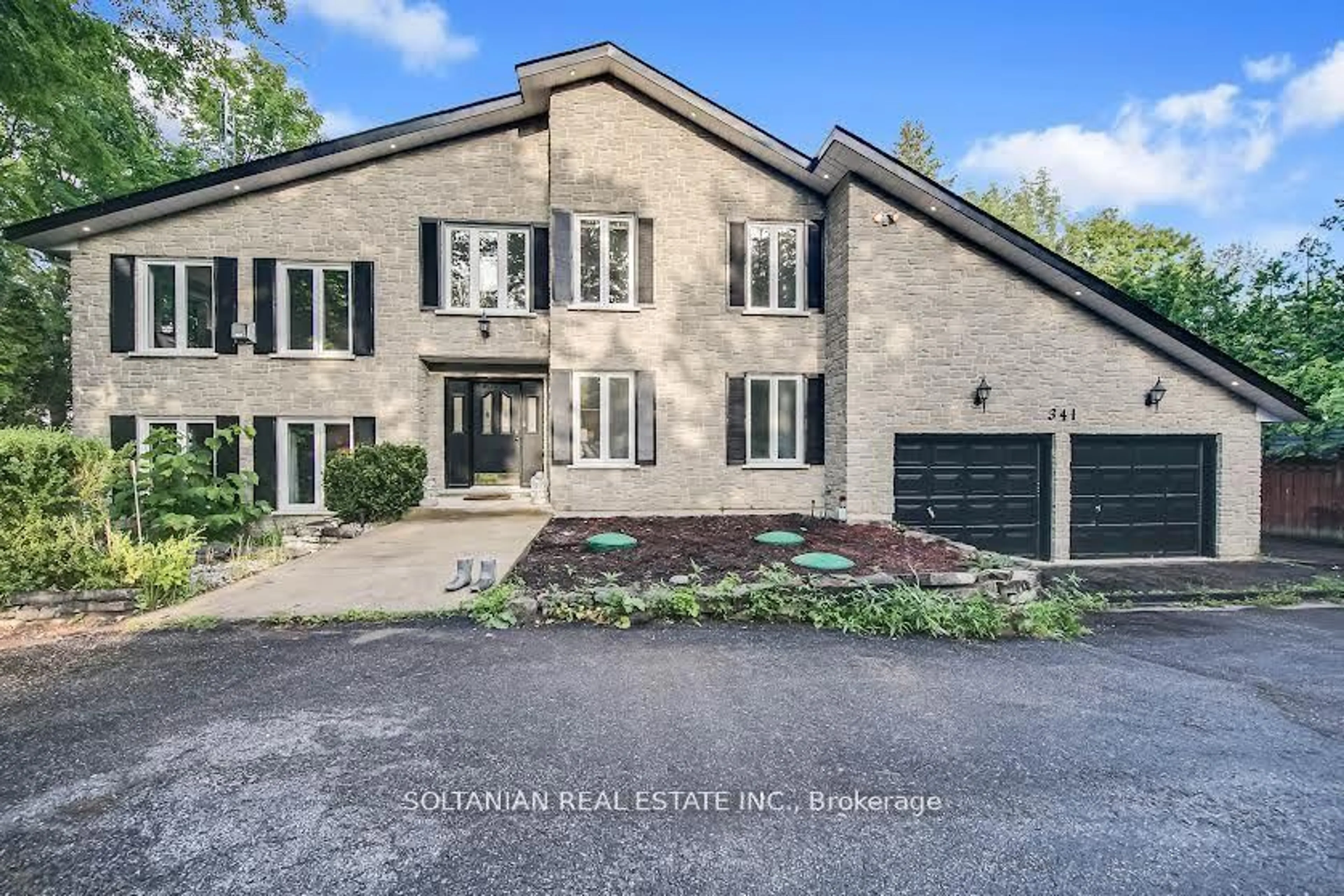 Home with brick exterior material, street for 341 Peek-A-Boo Tr, Tiny Ontario L9M 1R2